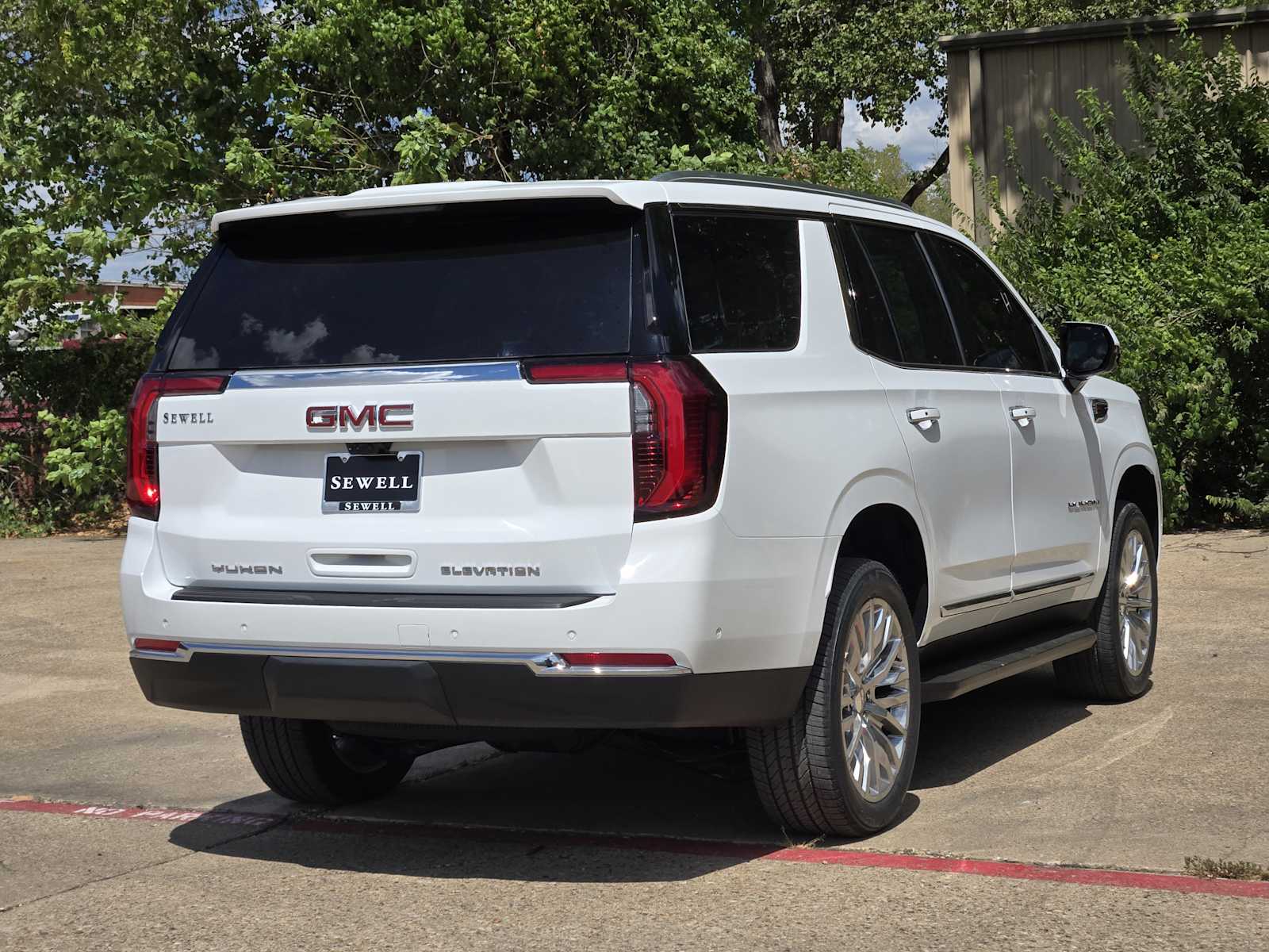 New 2027 Summit White GMC Elevation image 3