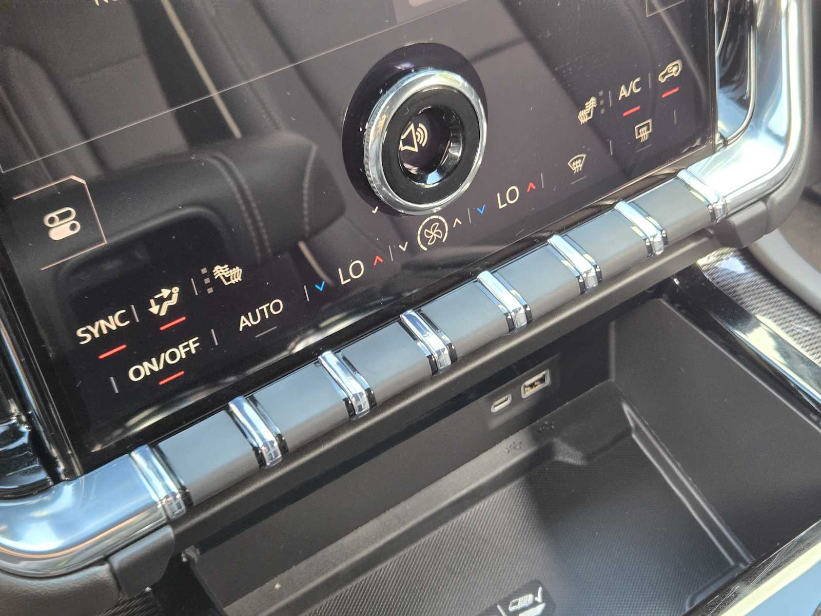 New 2026 Sterling Metallic GMC Elevation image 13