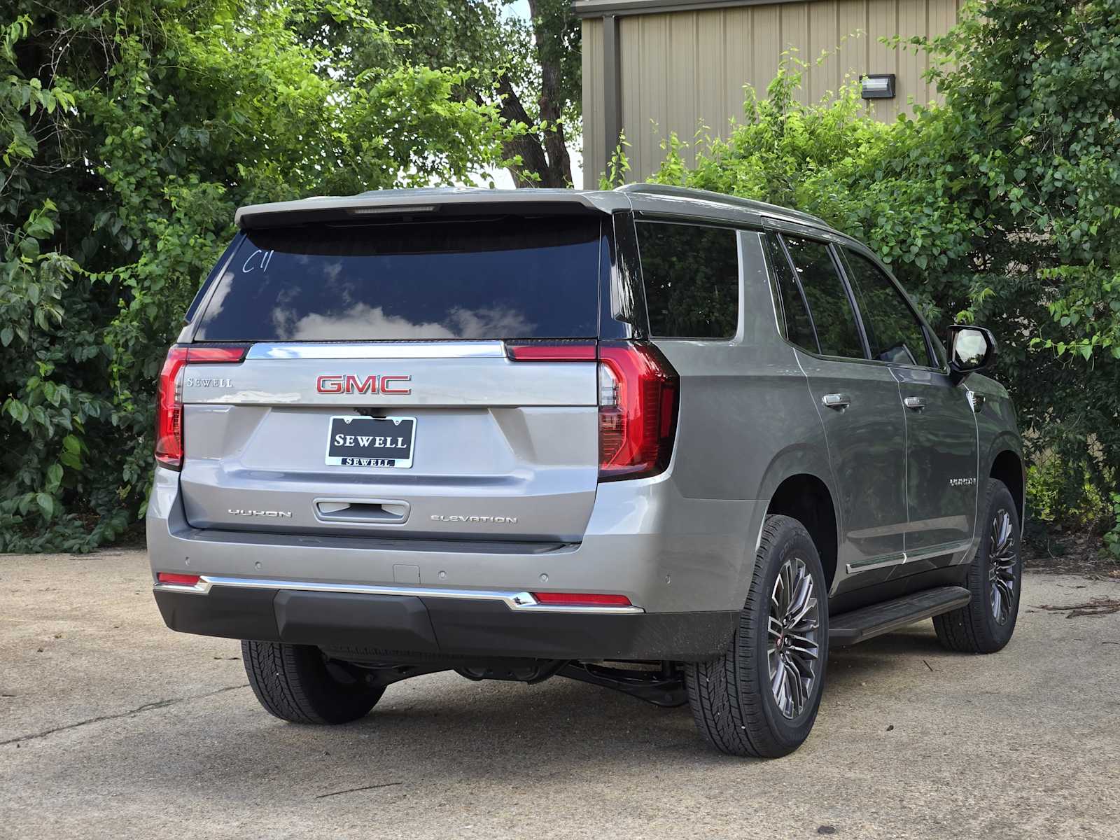 New 2026 Sterling Metallic GMC Elevation image 3