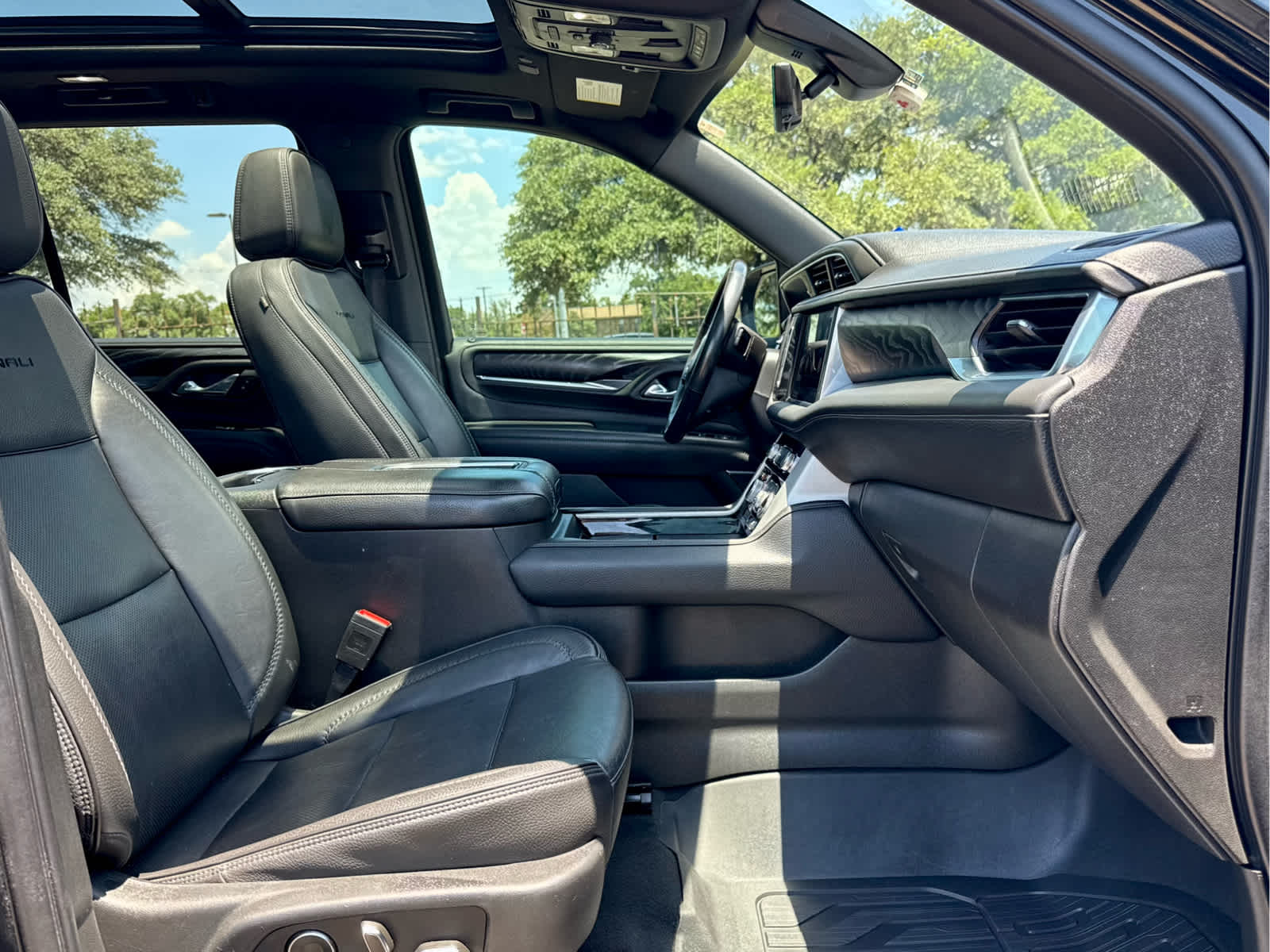 Certified Used 2021 Onyx Black GMC Denali image 11