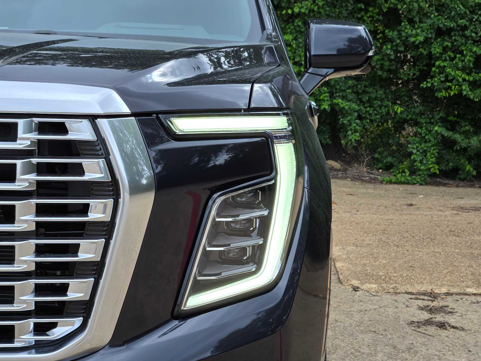 New 2026 Titanium Rush Metallic GMC Denali image 5