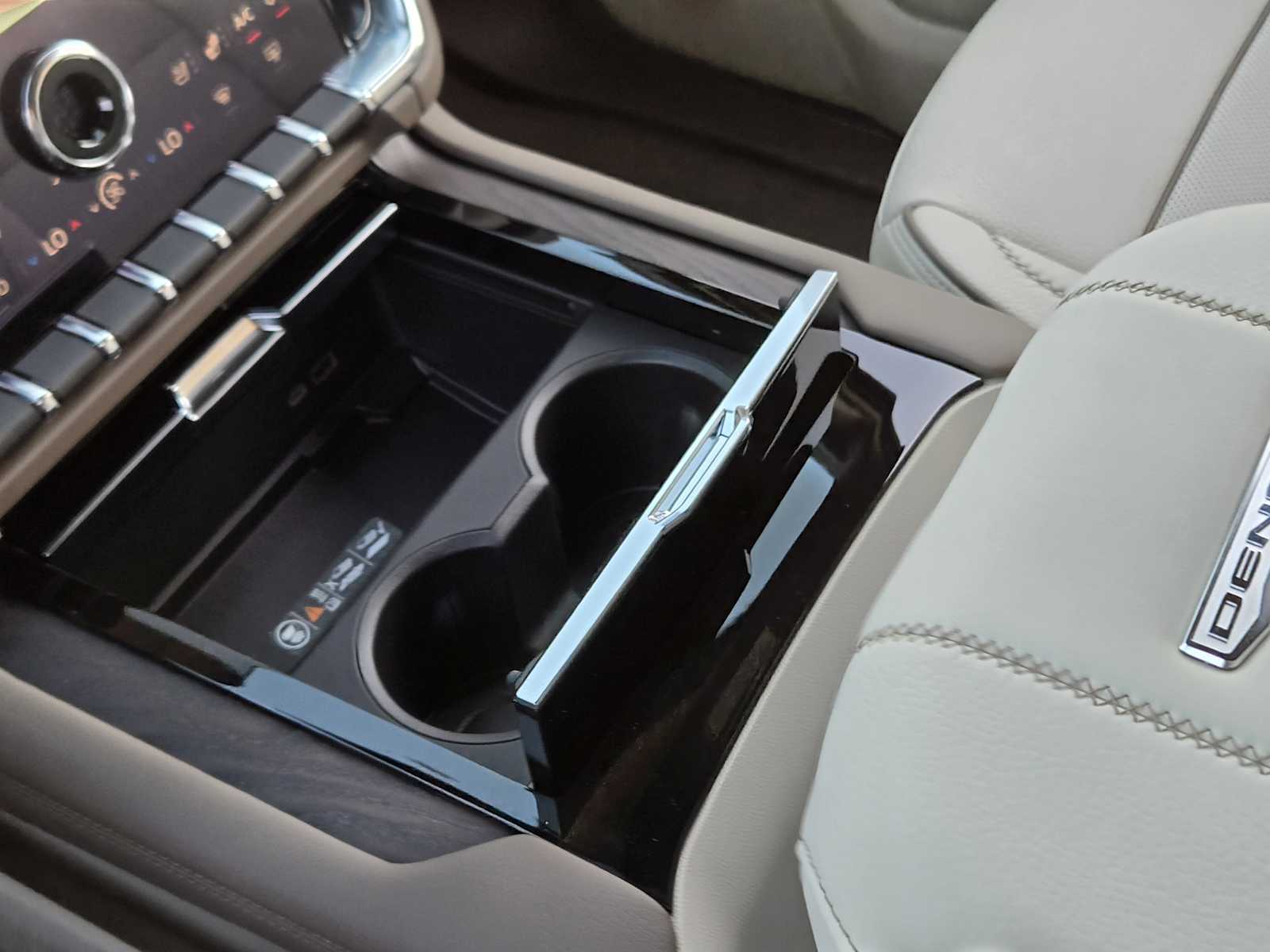 New 2027 Glacier White Tricoat GMC Denali image 14