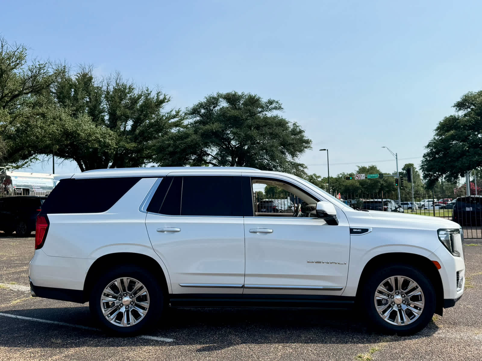Certified Used 2022 White Frost Tricoat GMC Denali image 8
