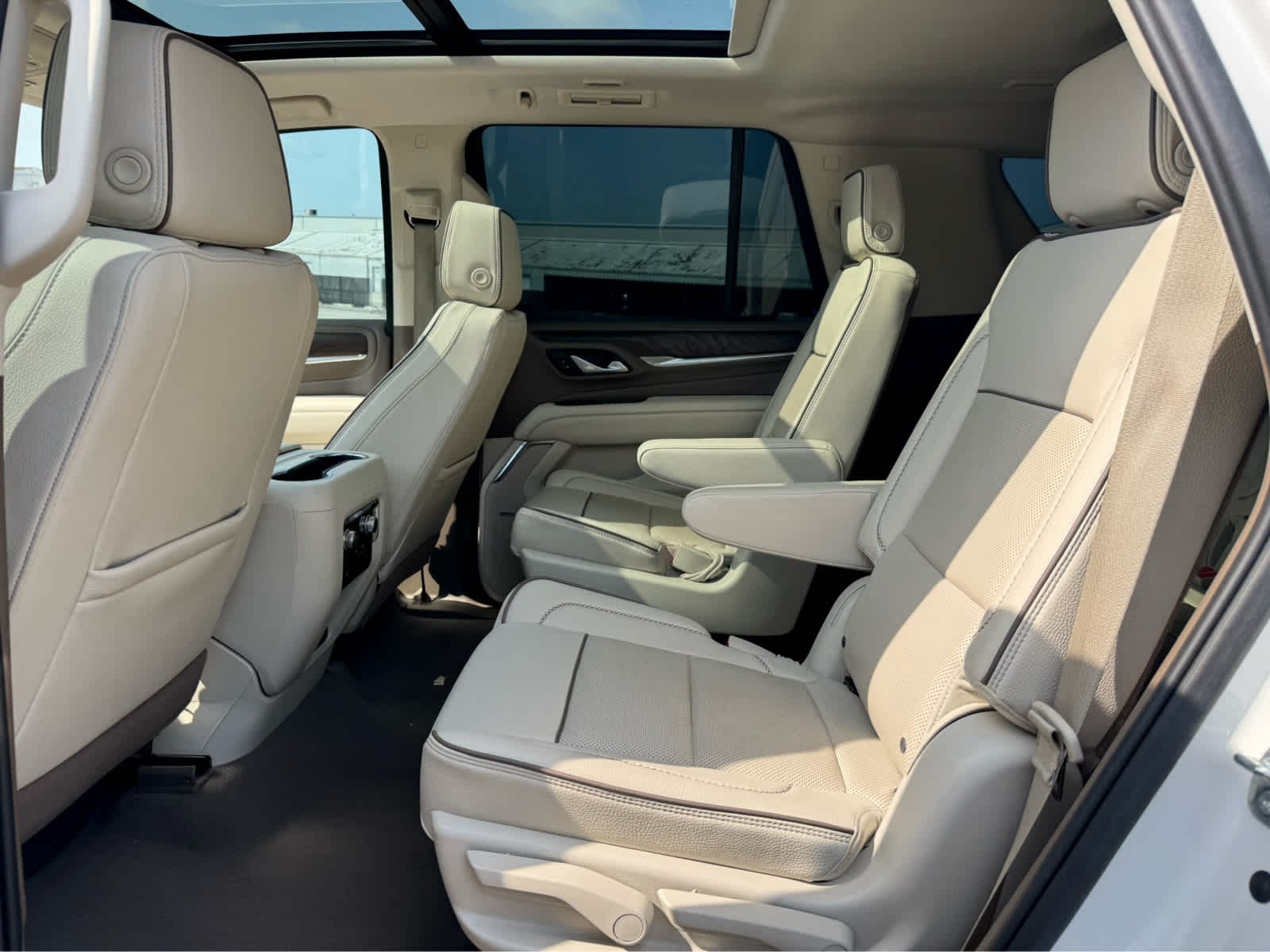 Certified Used 2022 White Frost Tricoat GMC Denali image 14