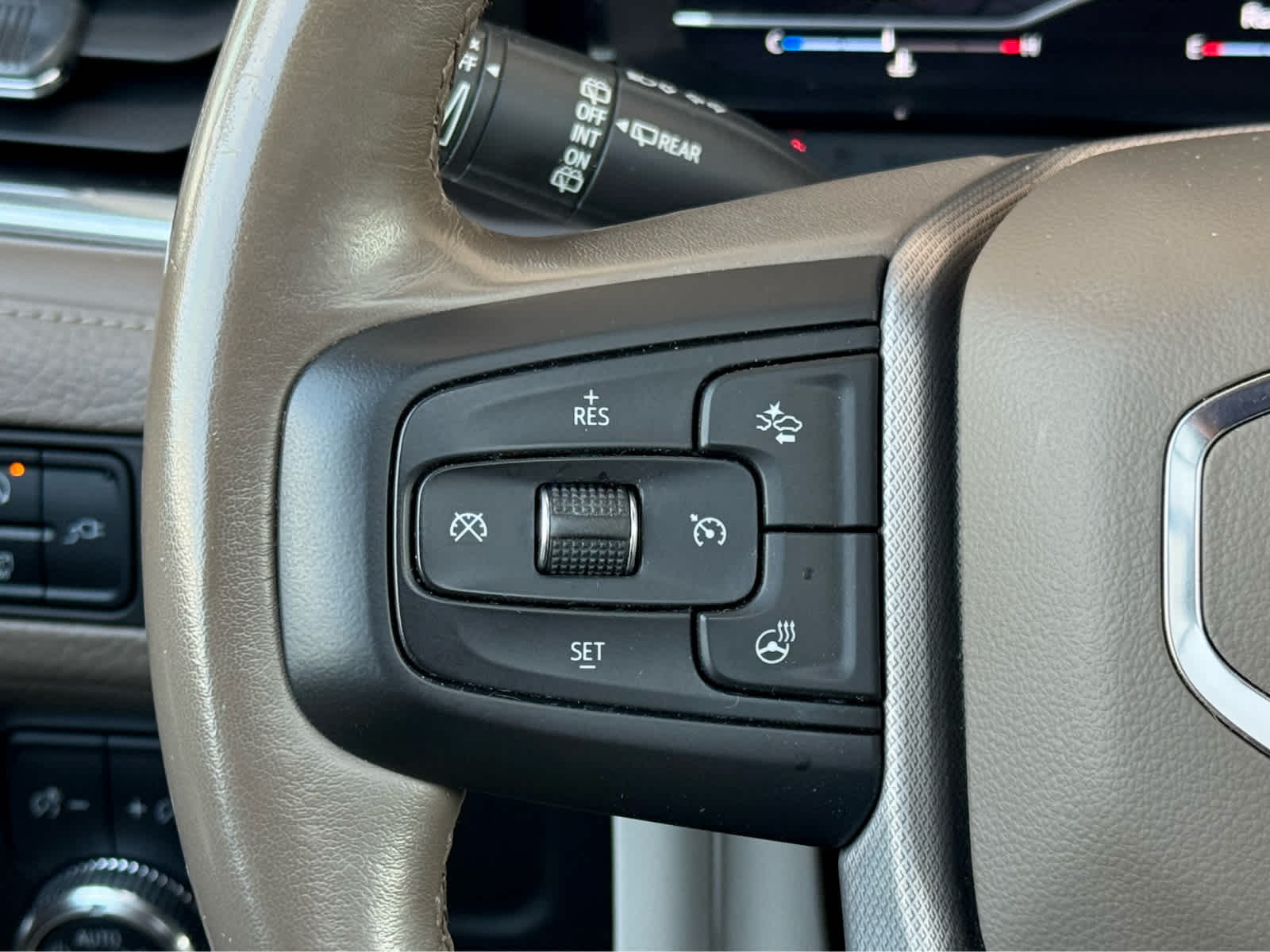 Certified Used 2022 White Frost Tricoat GMC Denali image 19