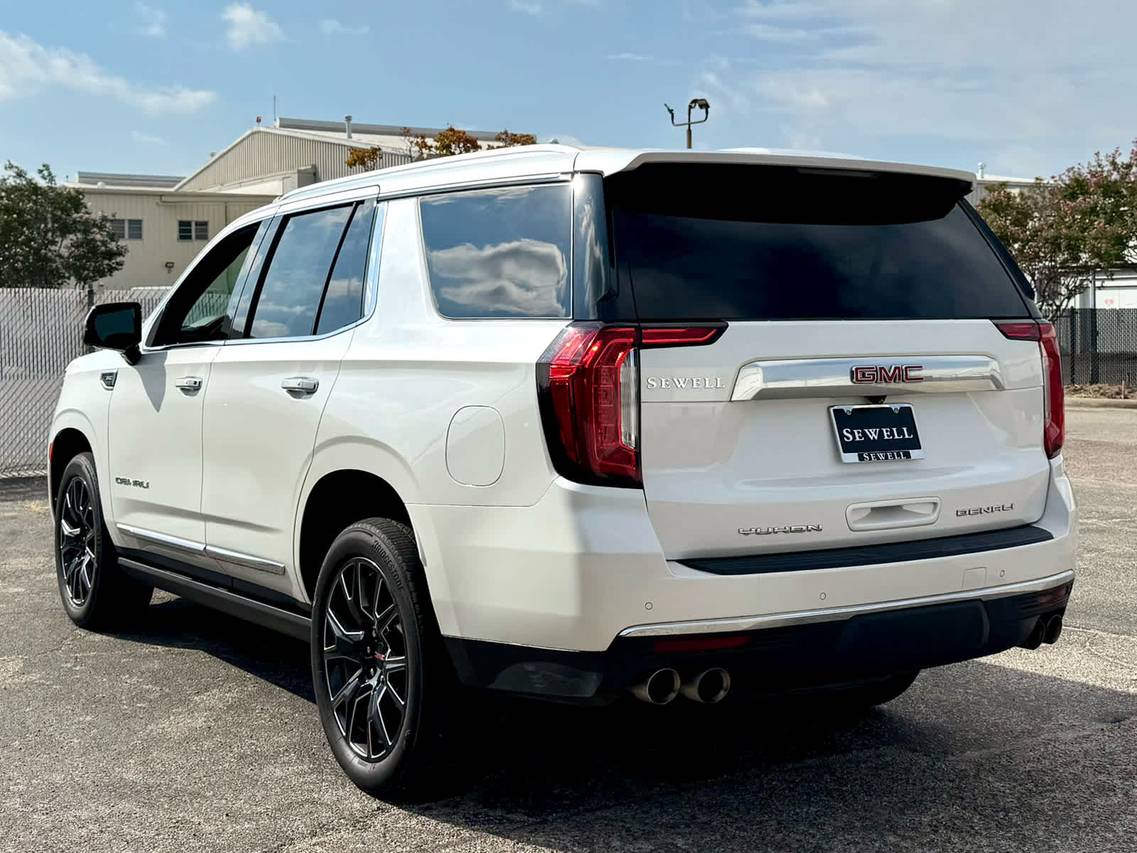 Certified Used 2024 White Frost Tricoat GMC Denali image 4