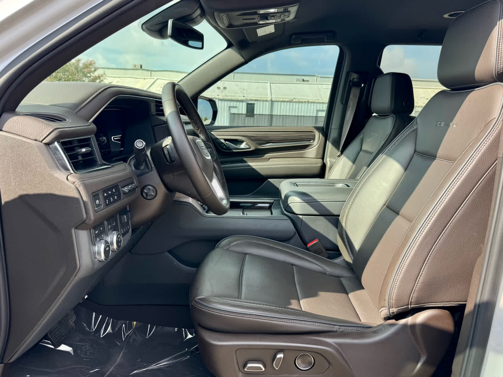 Certified Used 2024 White Frost Tricoat GMC Denali image 15