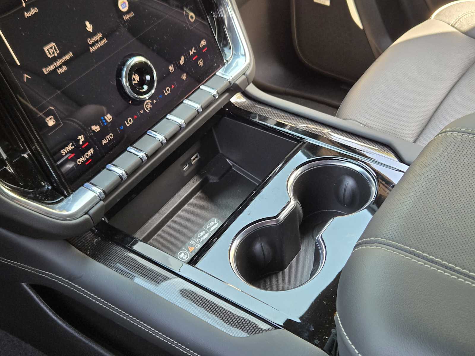 New 2026 Onyx Black GMC Elevation image 14