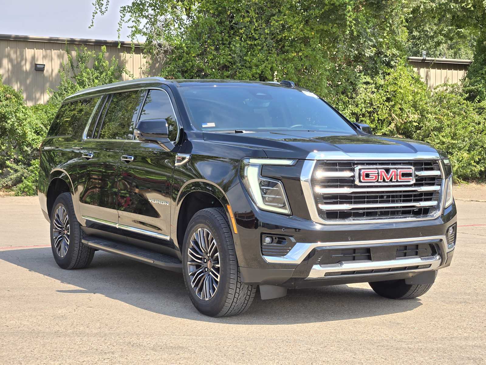 New 2026 Onyx Black GMC Elevation image 2