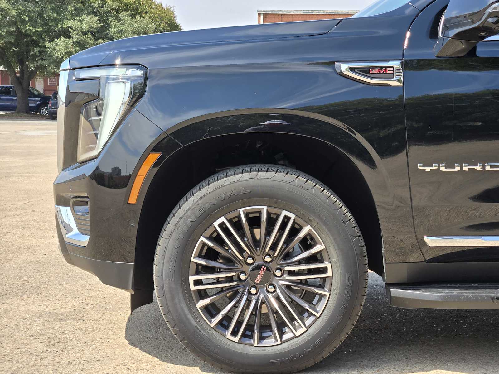 New 2026 Onyx Black GMC Elevation image 6