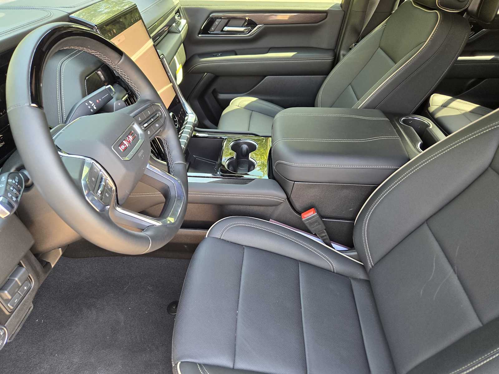 New 2026 Onyx Black GMC Elevation image 8