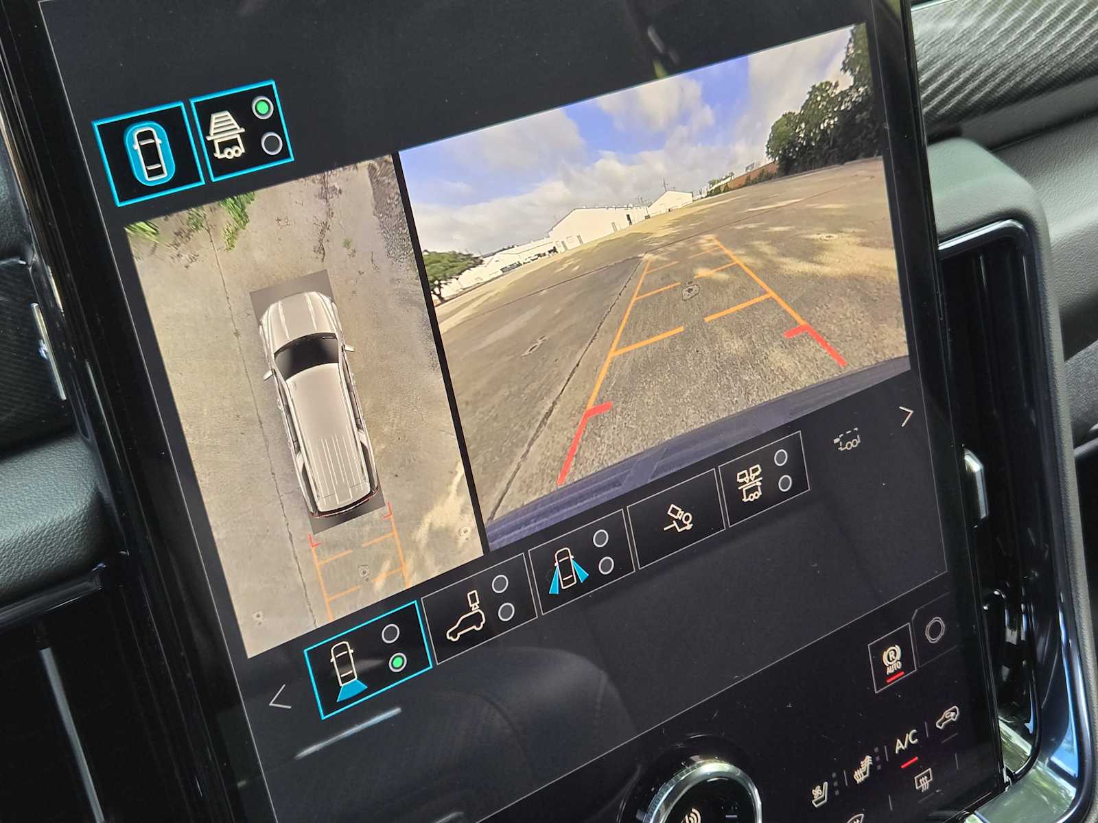 2026 GMC Yukon XL AT4 - Photo 12