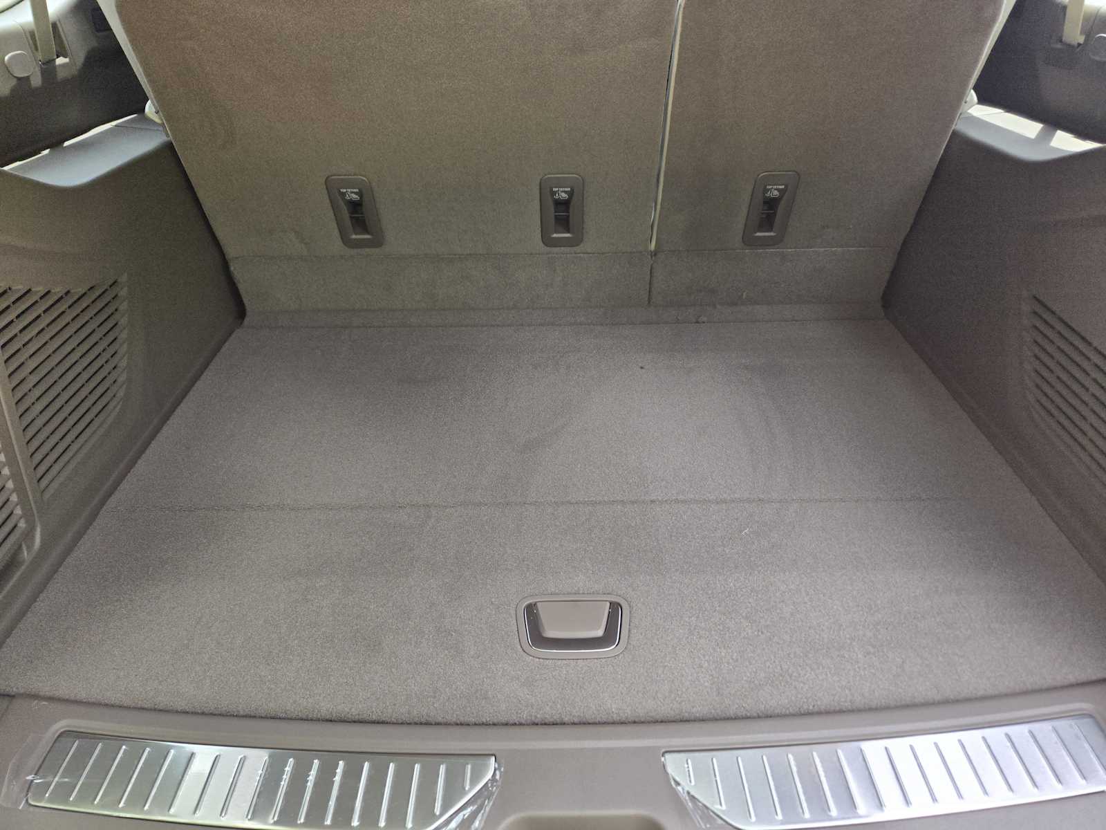 2026 GMC Yukon XL Denali - Photo 21