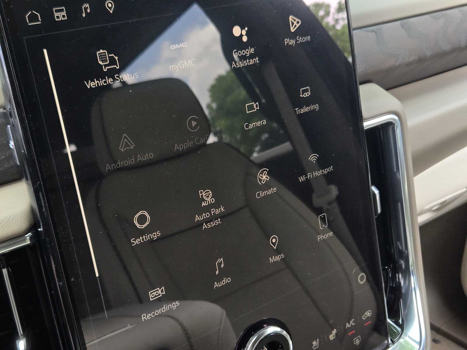 2026 GMC Yukon XL Denali - Photo 11