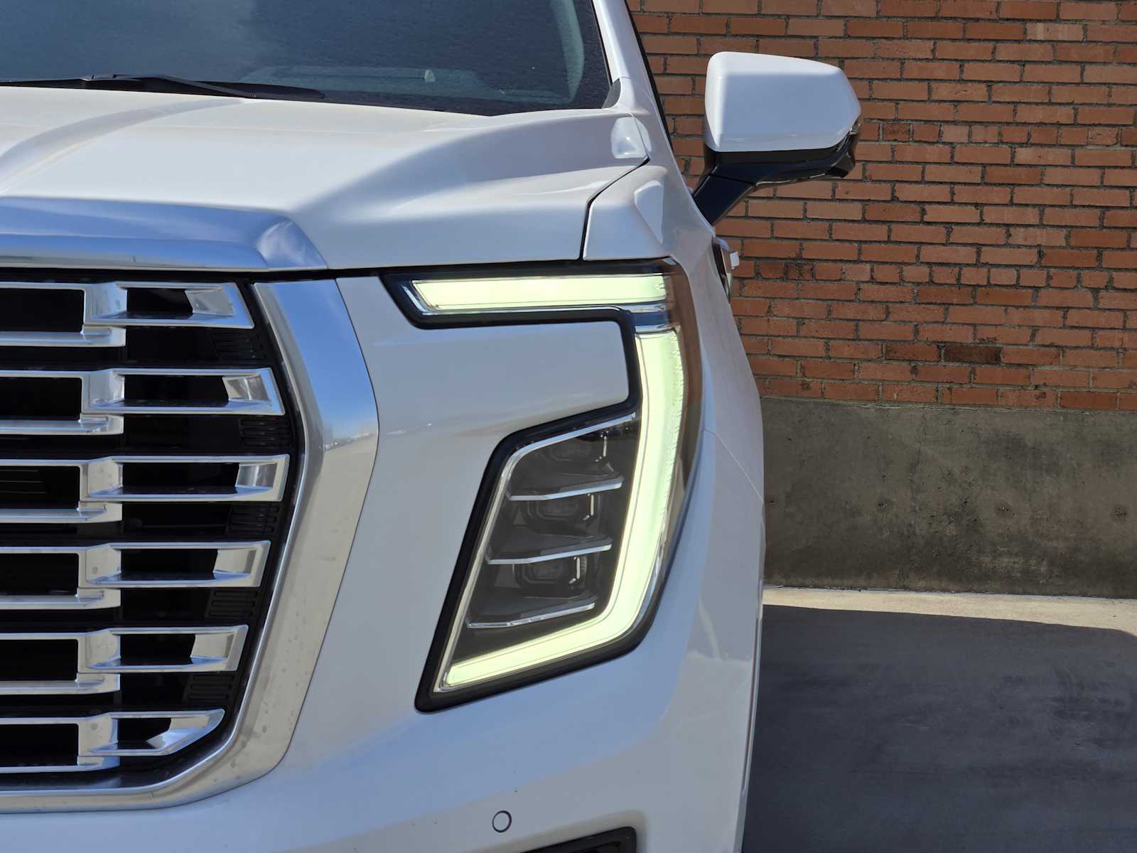 New 2027 Summit White GMC Denali image 5