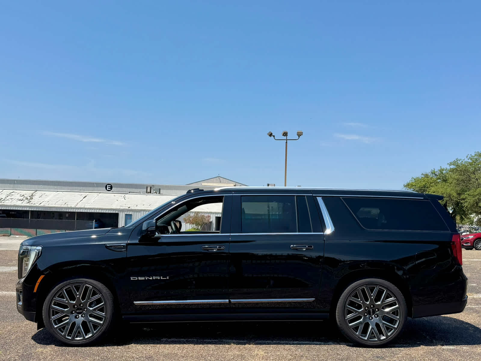 Certified Used 2026 Onyx Black GMC Denali Ultimate image 2