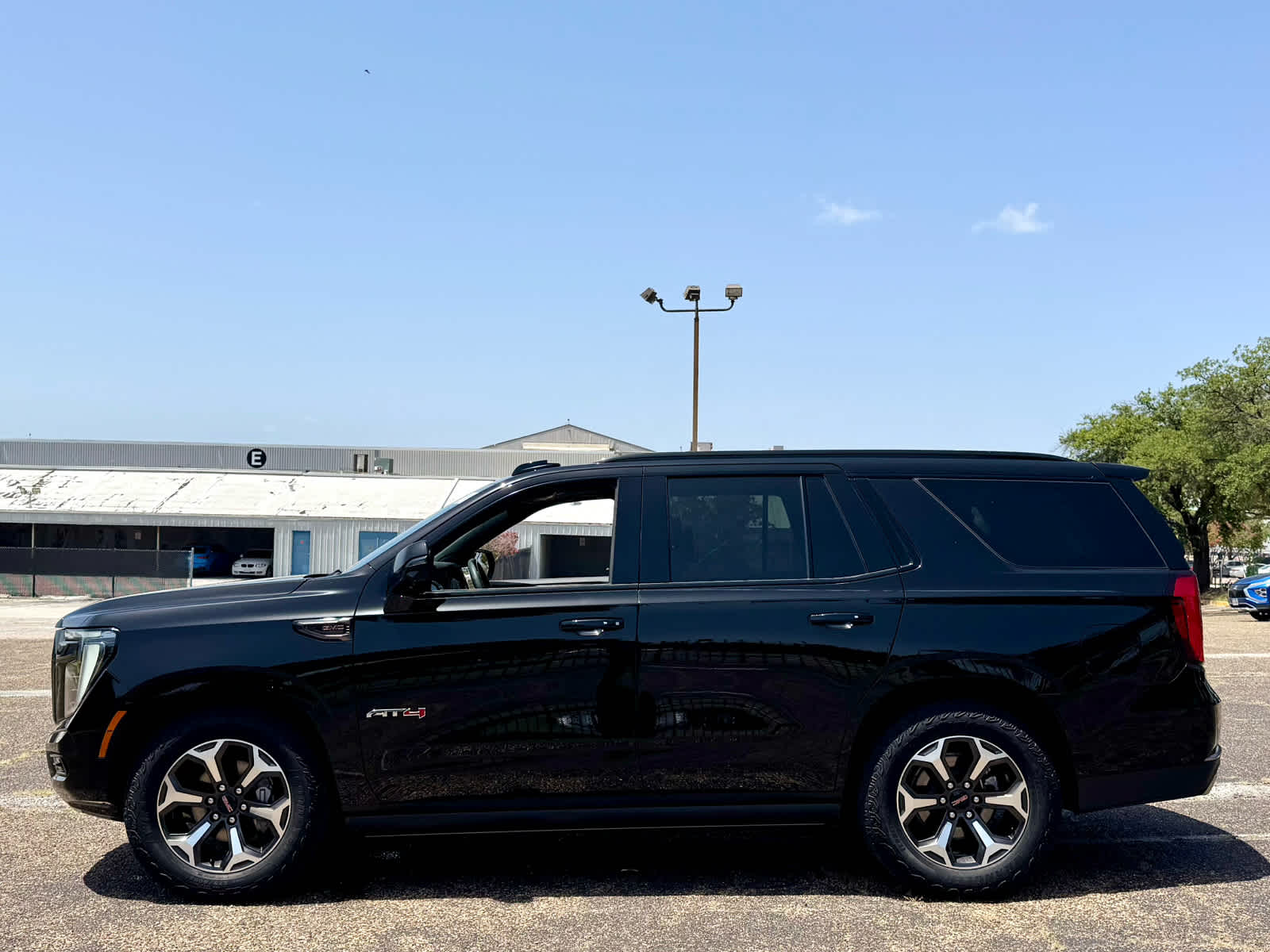 Certified Used 2025 Onyx Black GMC AT4 Ultimate image 2