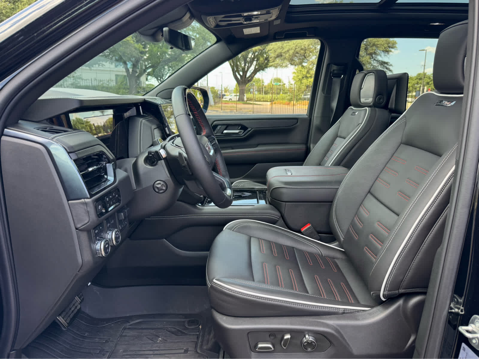 Certified Used 2025 Onyx Black GMC AT4 Ultimate image 15