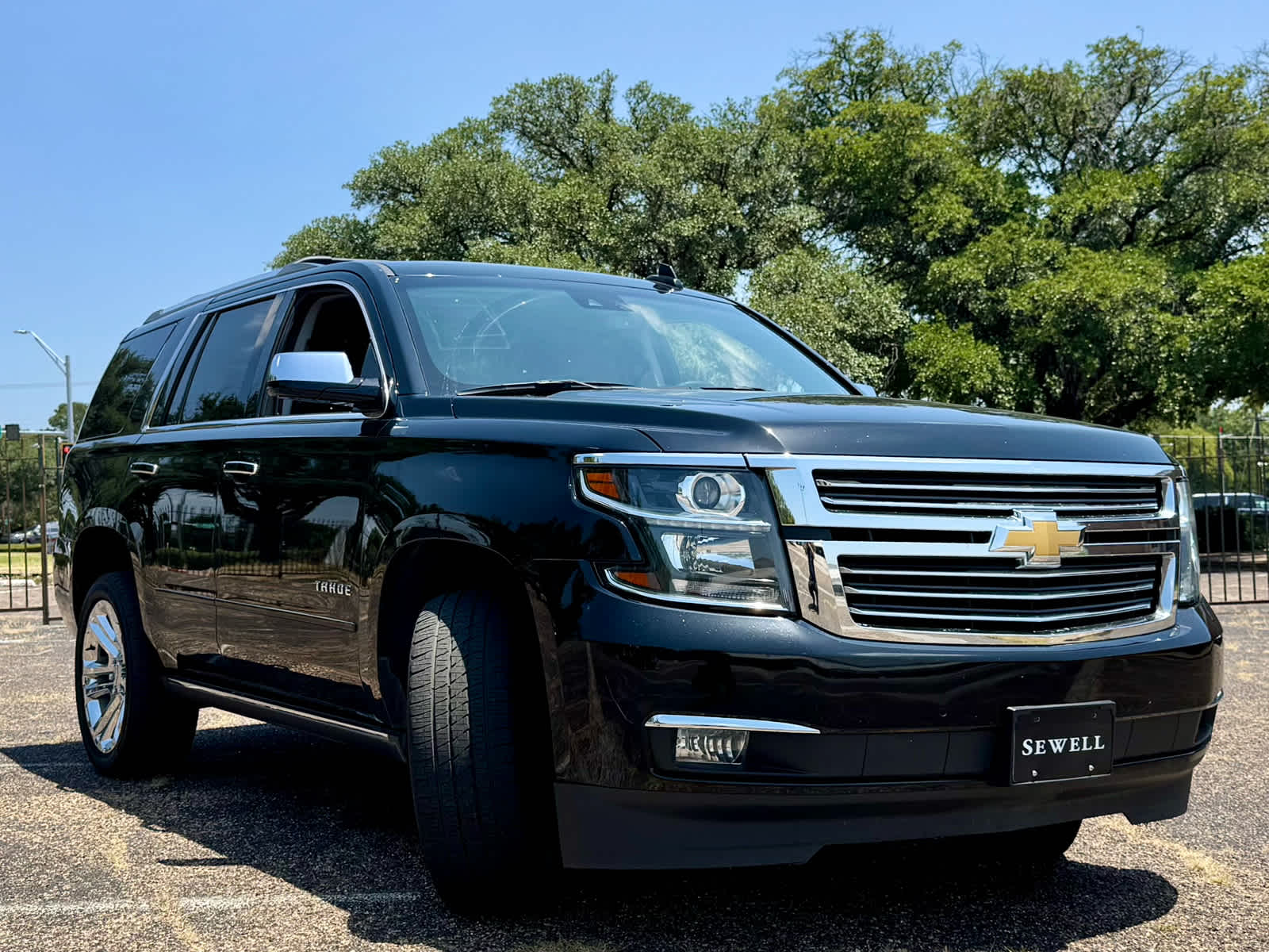 Certified Used 2020 Black Chevrolet Premier image 9