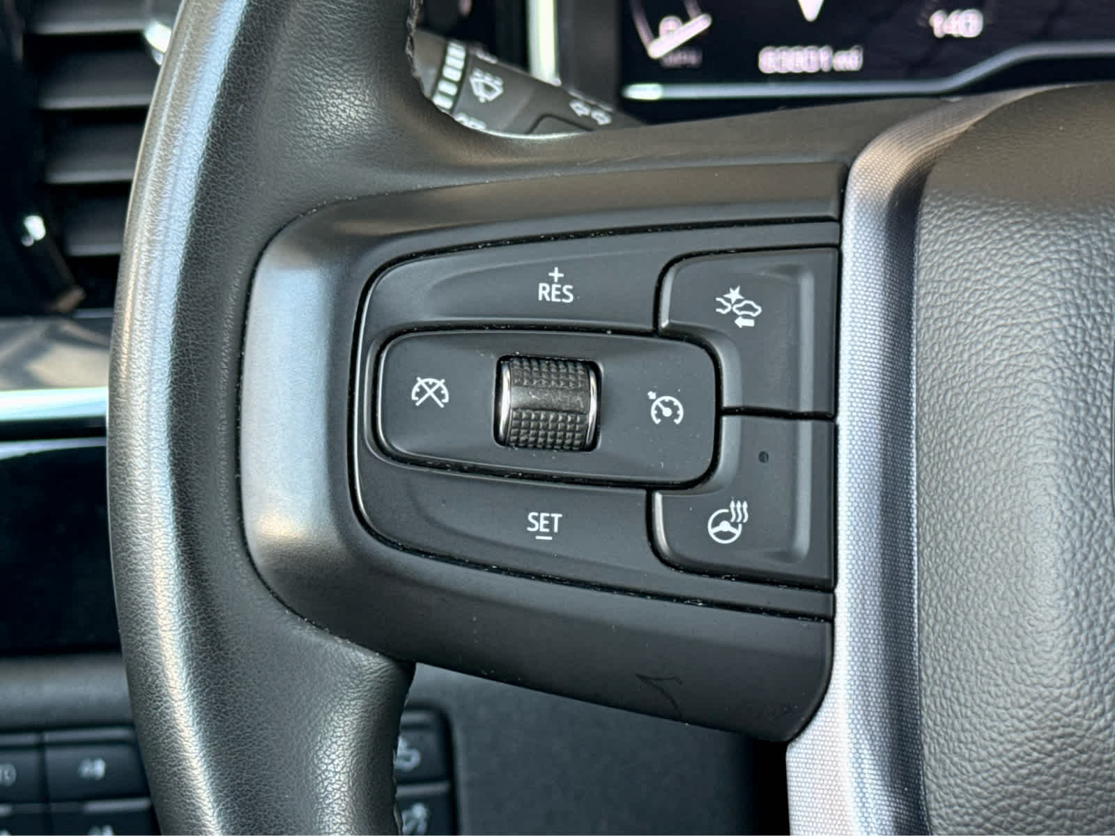 Certified Used 2024 Sterling Metallic GMC SLT image 18