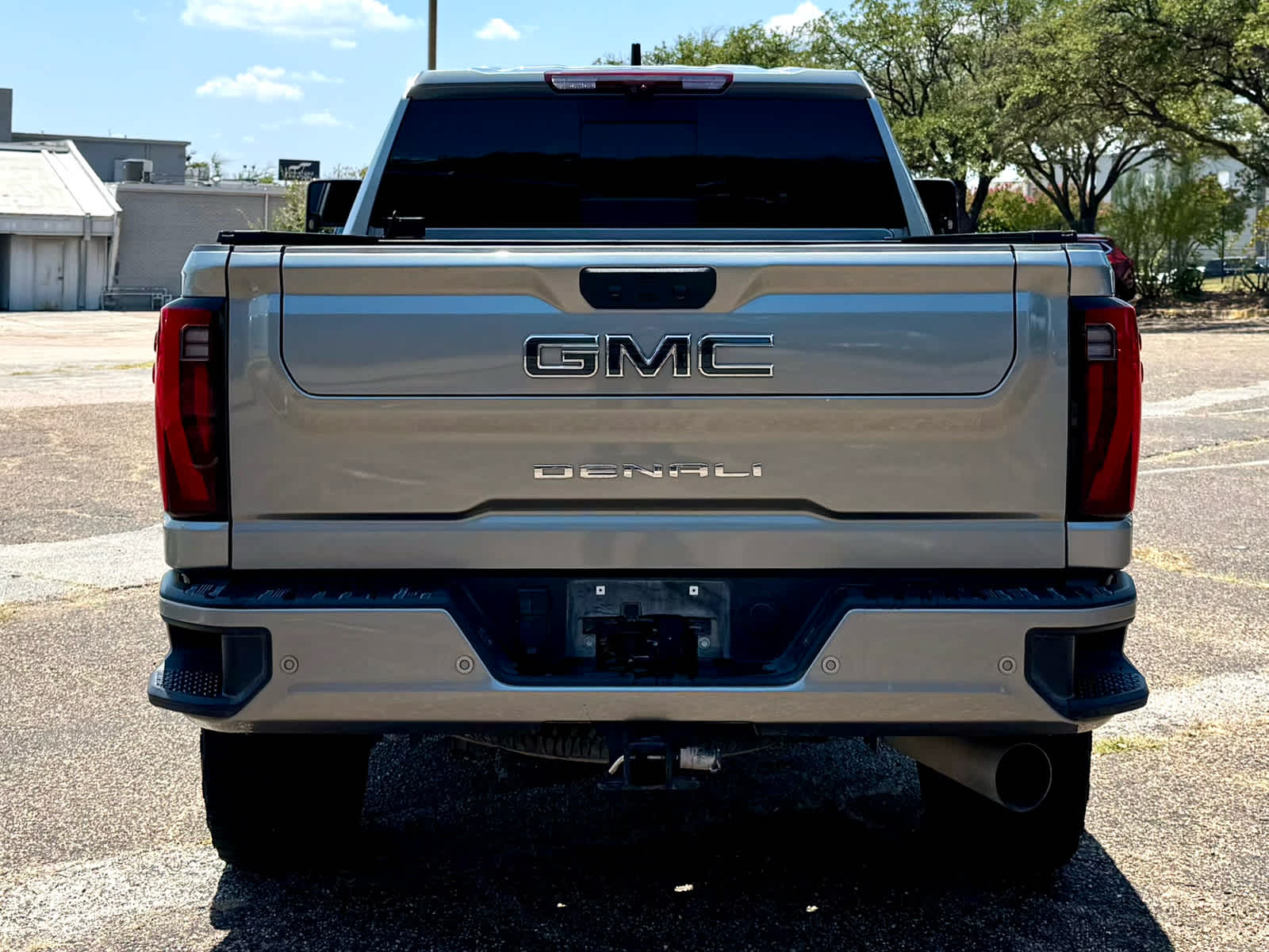 Used 2024 Sterling Metallic GMC Denali Ultimate image 5