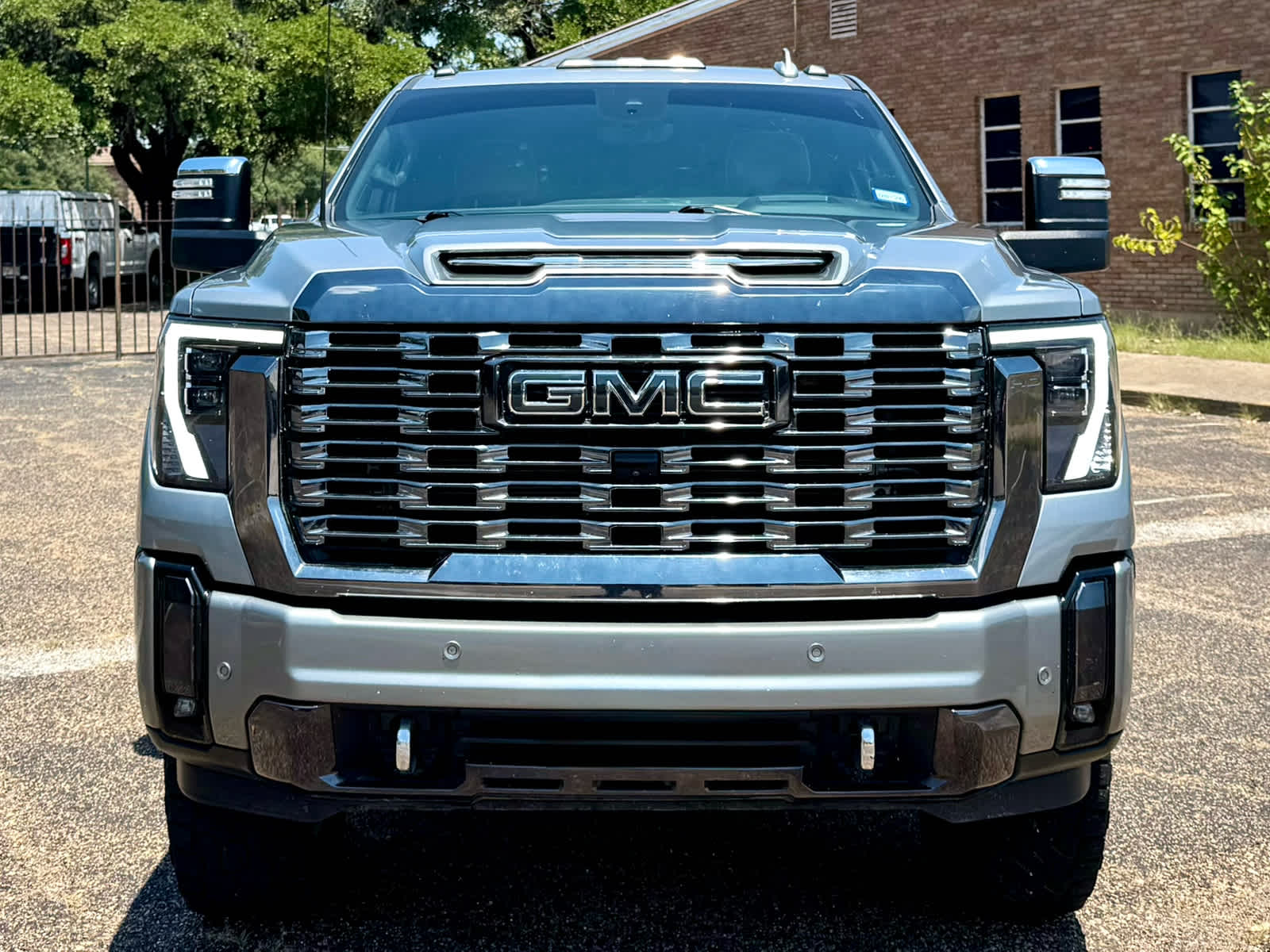 Used 2024 Sterling Metallic GMC Denali Ultimate image 10