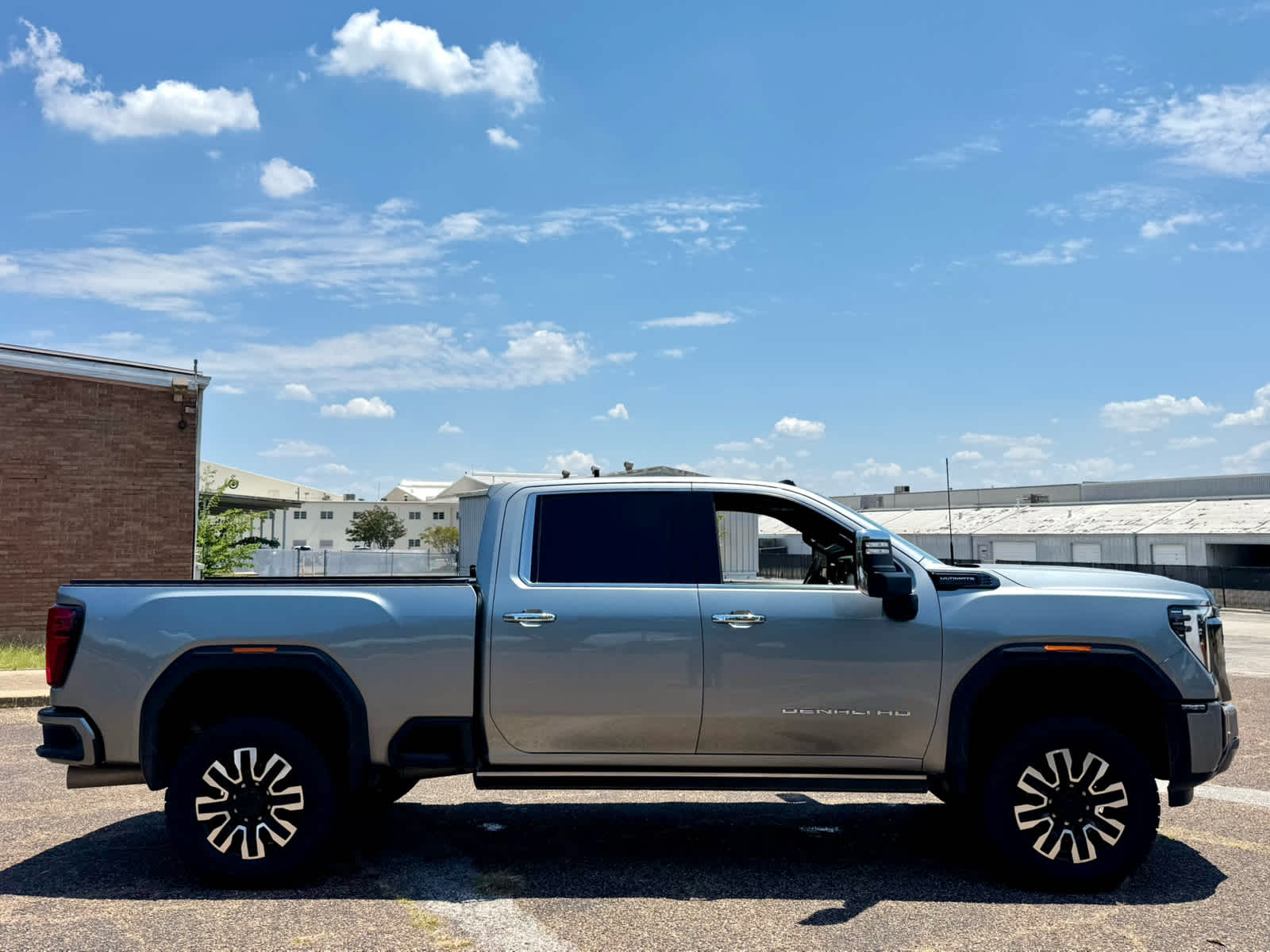Used 2024 Sterling Metallic GMC Denali Ultimate image 8