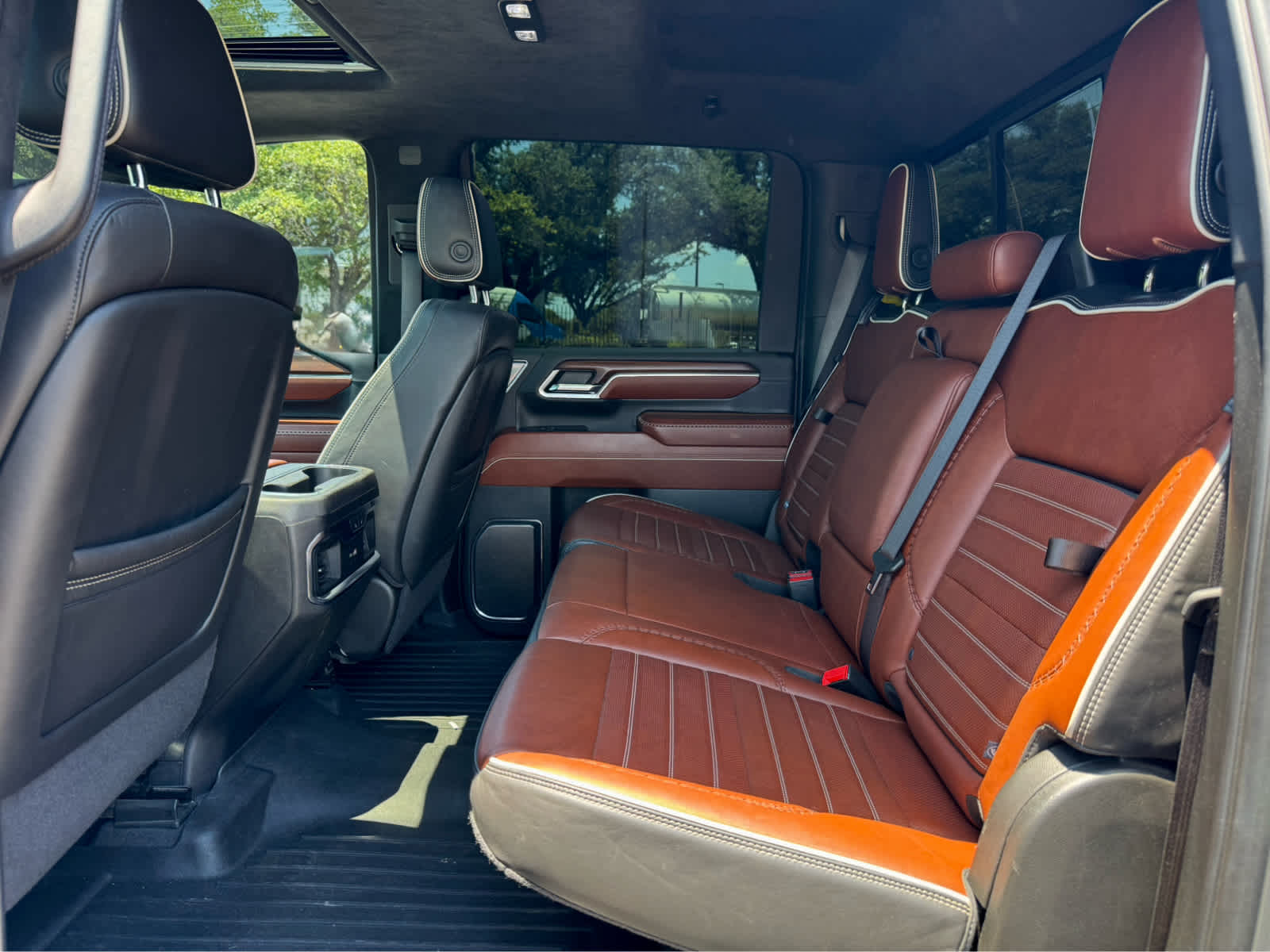 Used 2024 Sterling Metallic GMC Denali Ultimate image 13