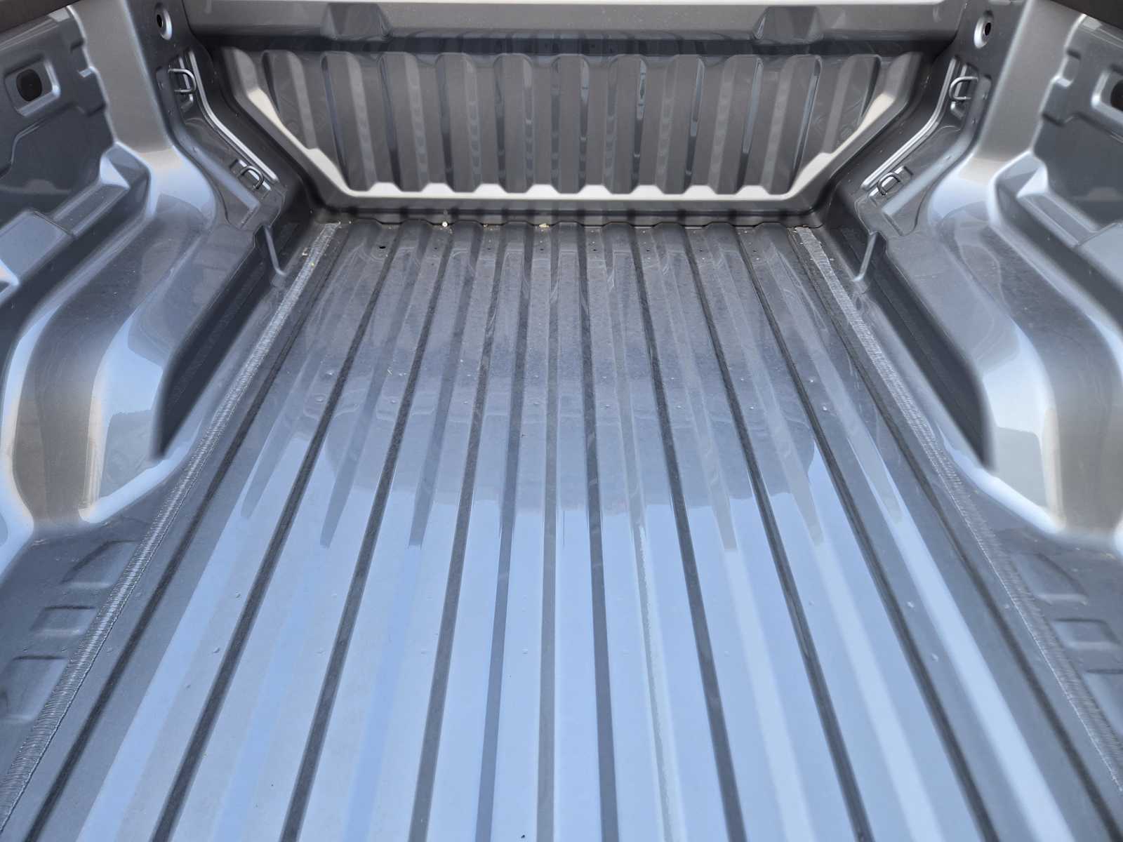 New 2026 Sterling Metallic GMC Elevation image 20