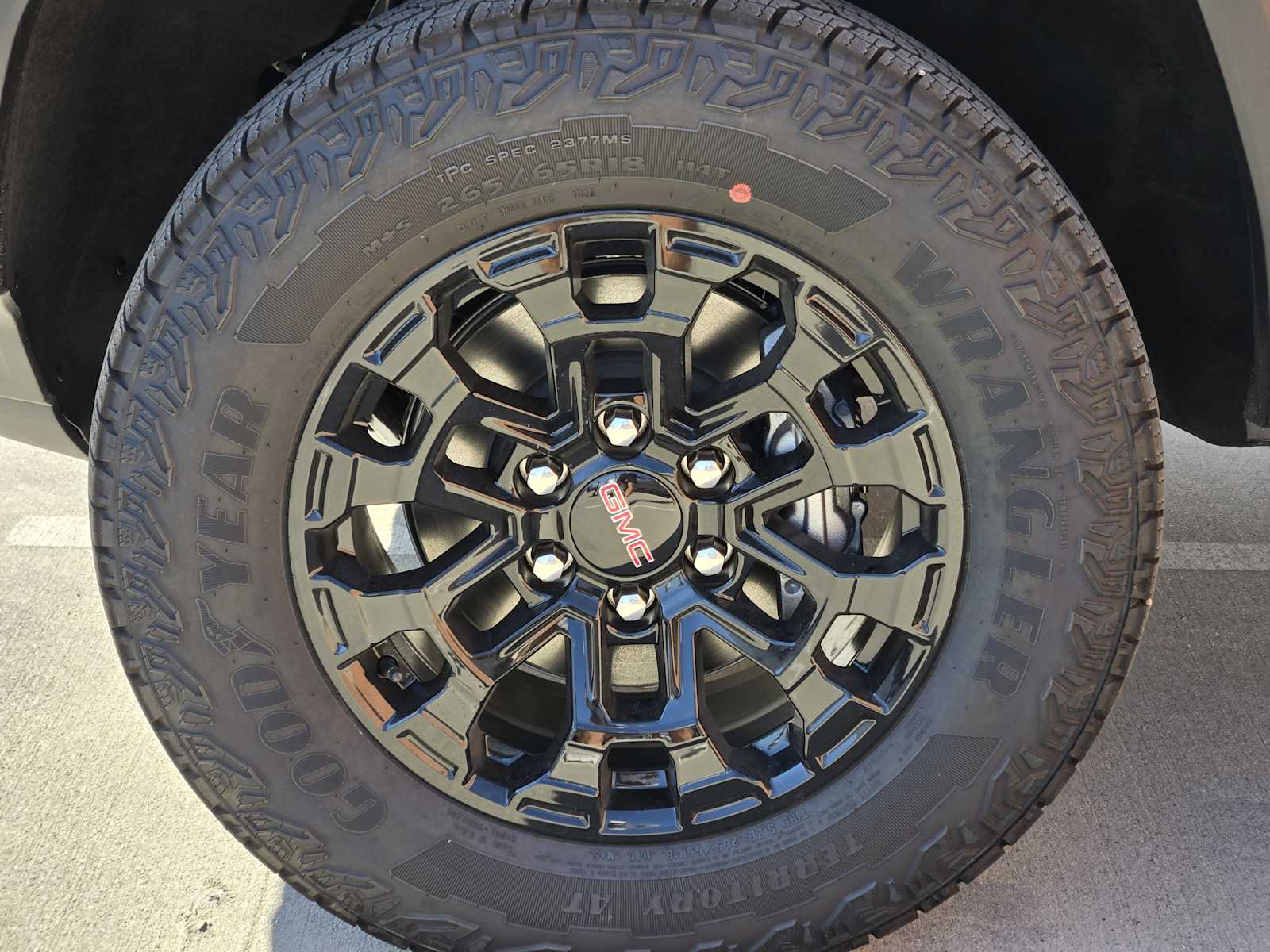 New 2026 Sterling Metallic GMC Elevation image 7