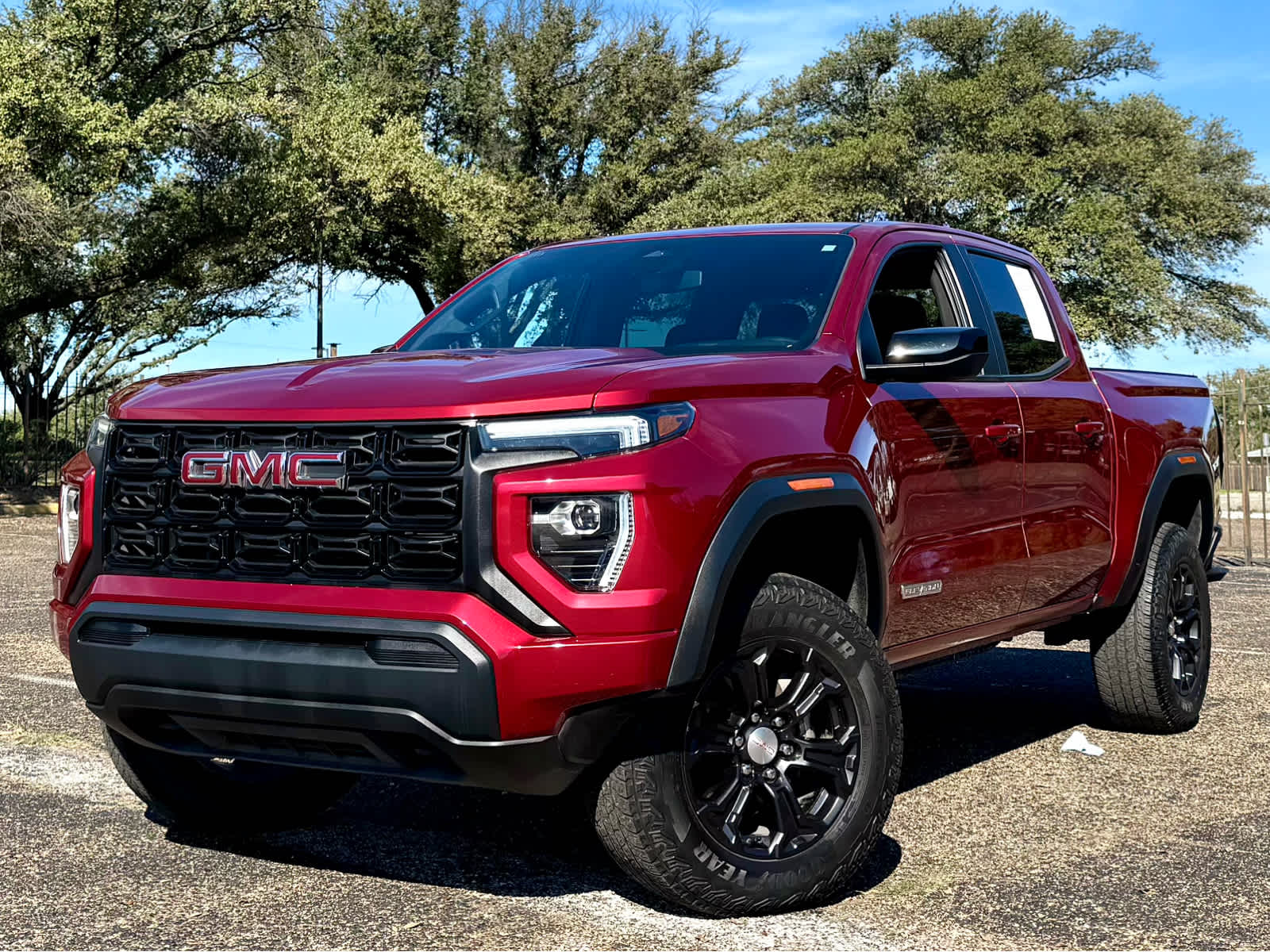 2023 GMC Canyon Elevation's photo