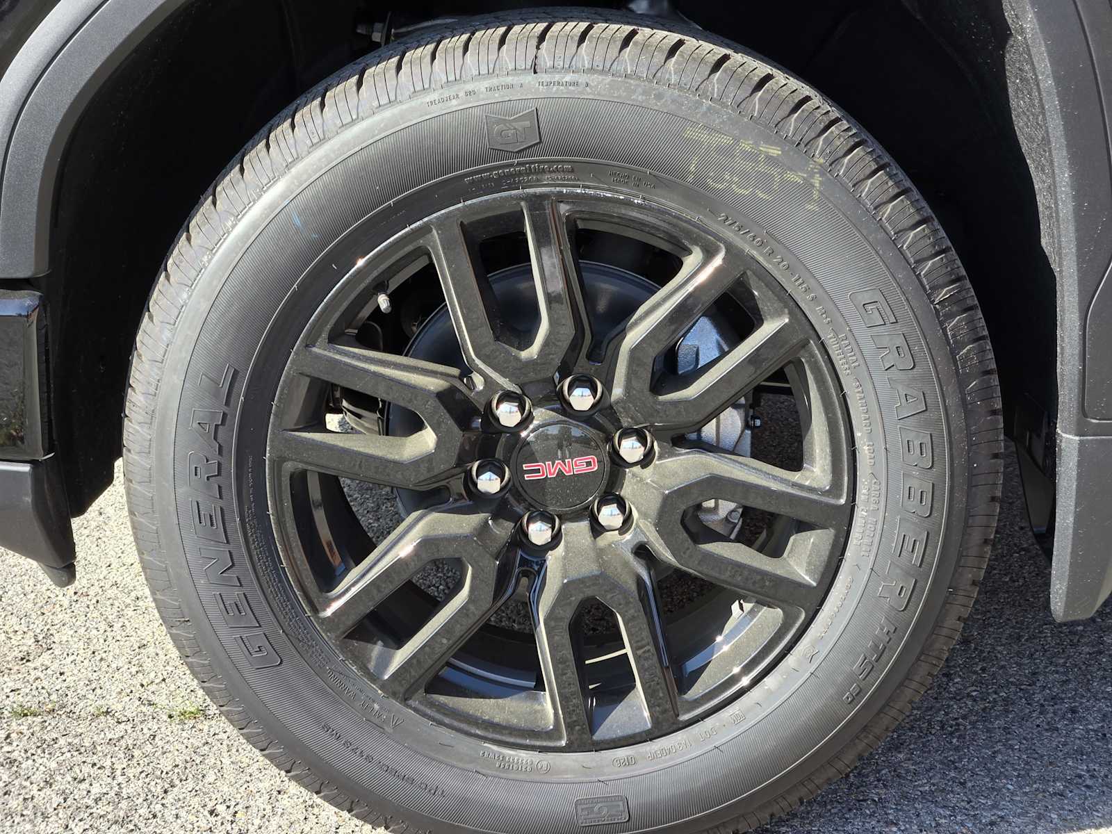 New 2026 Onyx Black GMC Elevation image 7