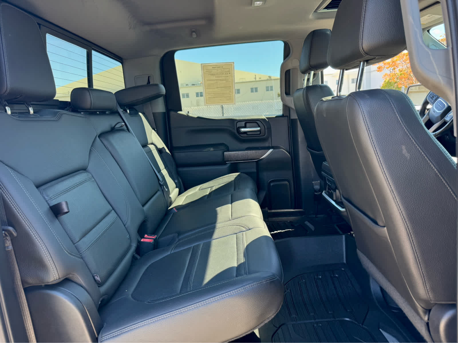Used 2019 White Frost Tricoat GMC Denali image 12