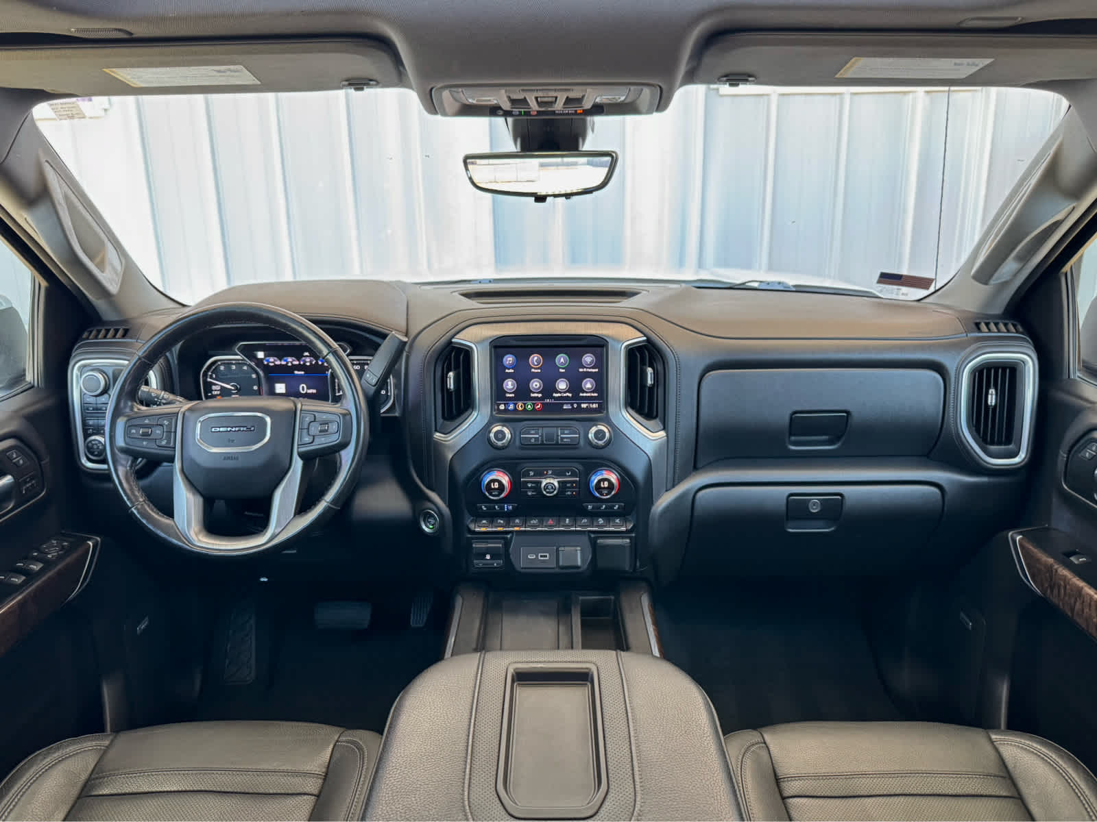 Used 2019 White Frost Tricoat GMC Denali image 22