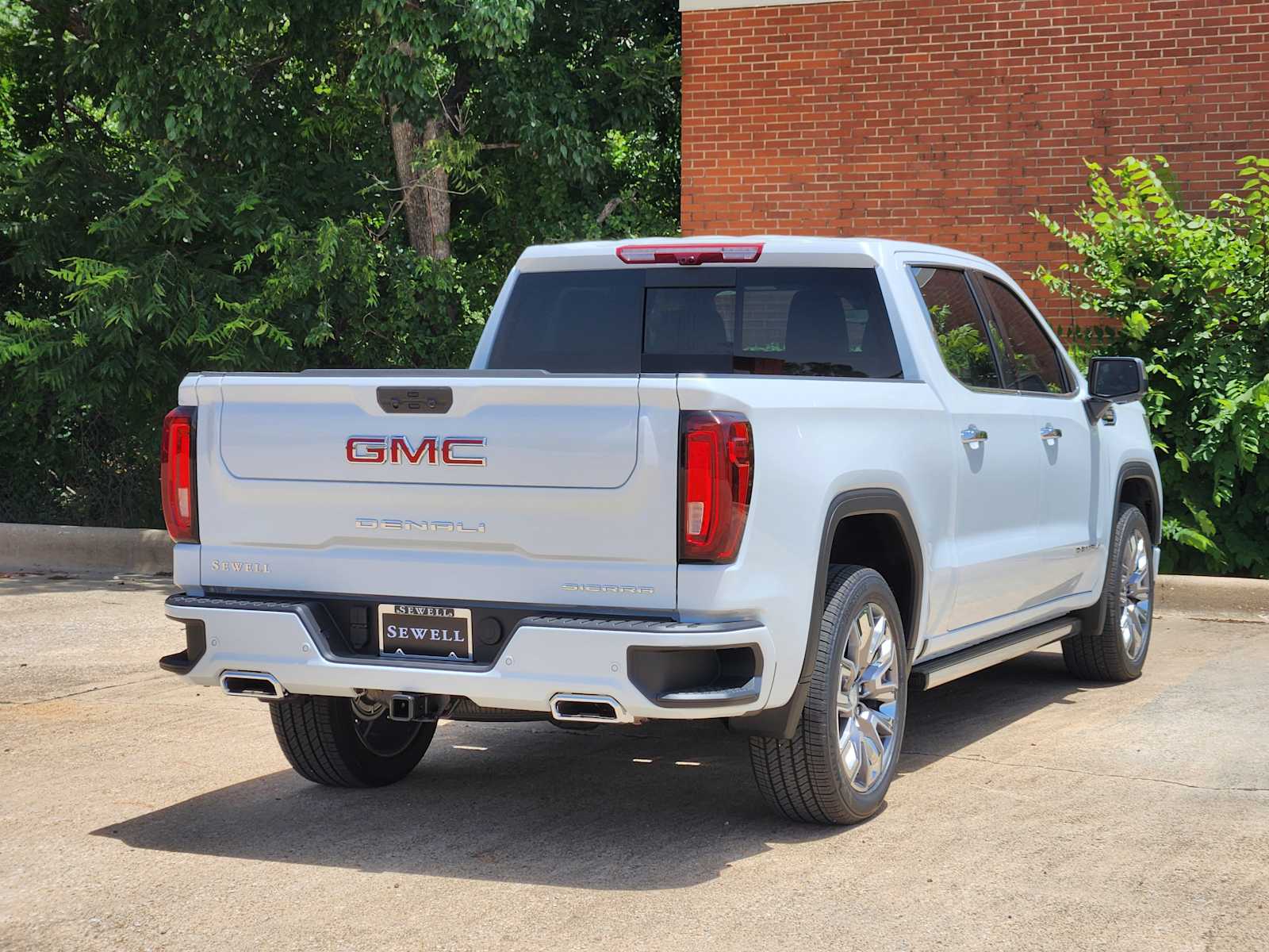 New 2026 Glacier White Tricoat GMC Denali image 4