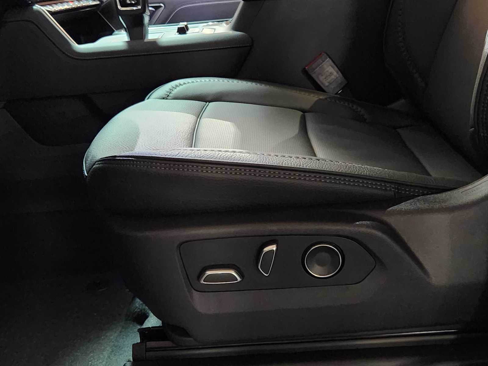 New 2026 Glacier White Tricoat GMC Denali image 18
