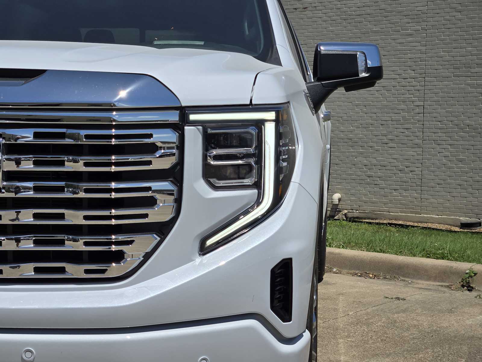 New 2026 Glacier White Tricoat GMC Denali image 5