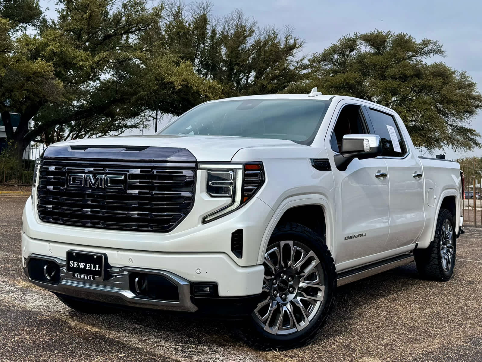 2023 GMC Sierra 1500 Denali Denali Ultimate's photo