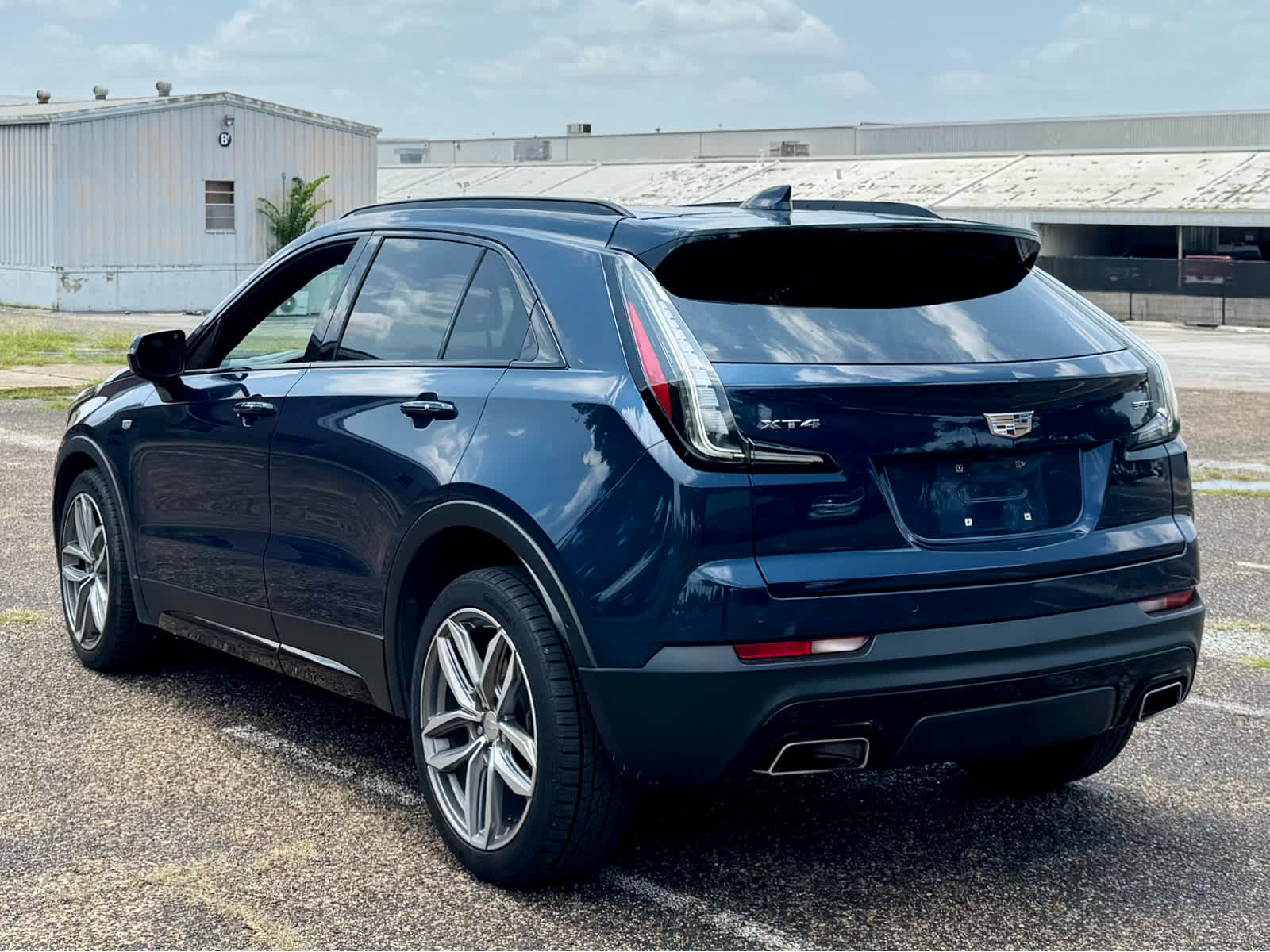 Used 2020 Twilight Blue Metallic Cadillac FWD Sport image 4