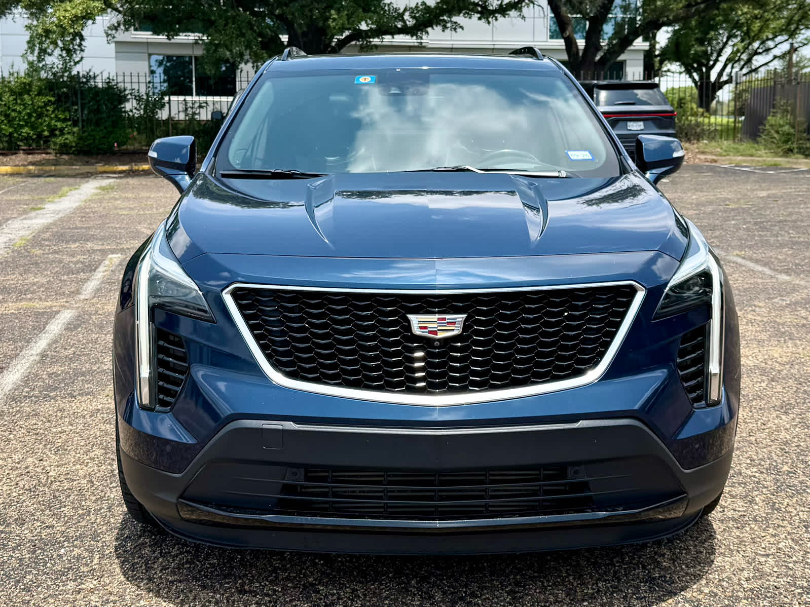 Used 2020 Twilight Blue Metallic Cadillac FWD Sport image 10