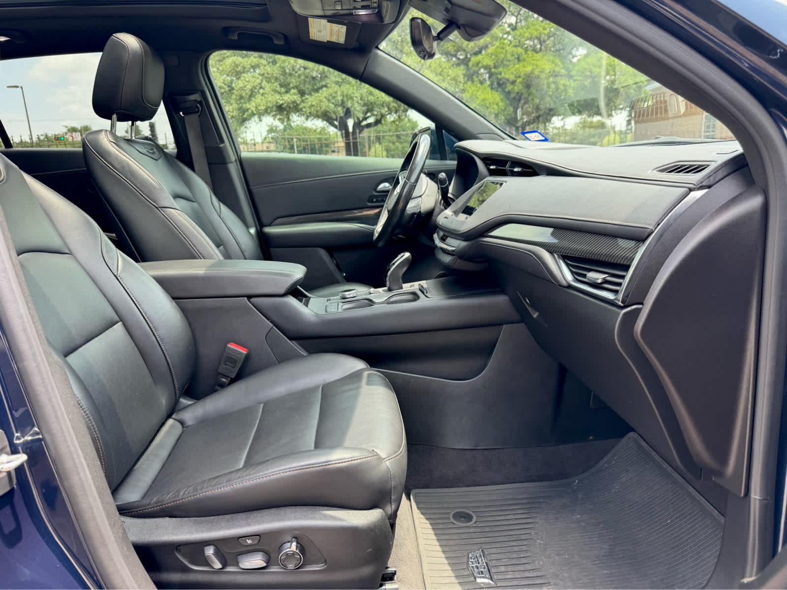 Used 2020 Twilight Blue Metallic Cadillac FWD Sport image 11