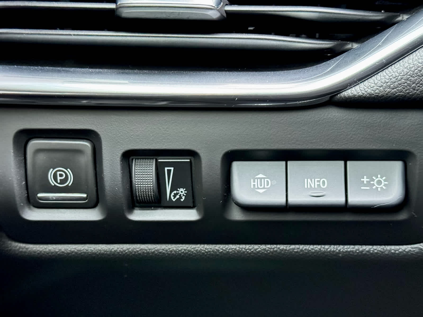 Used 2020 Twilight Blue Metallic Cadillac FWD Sport image 16