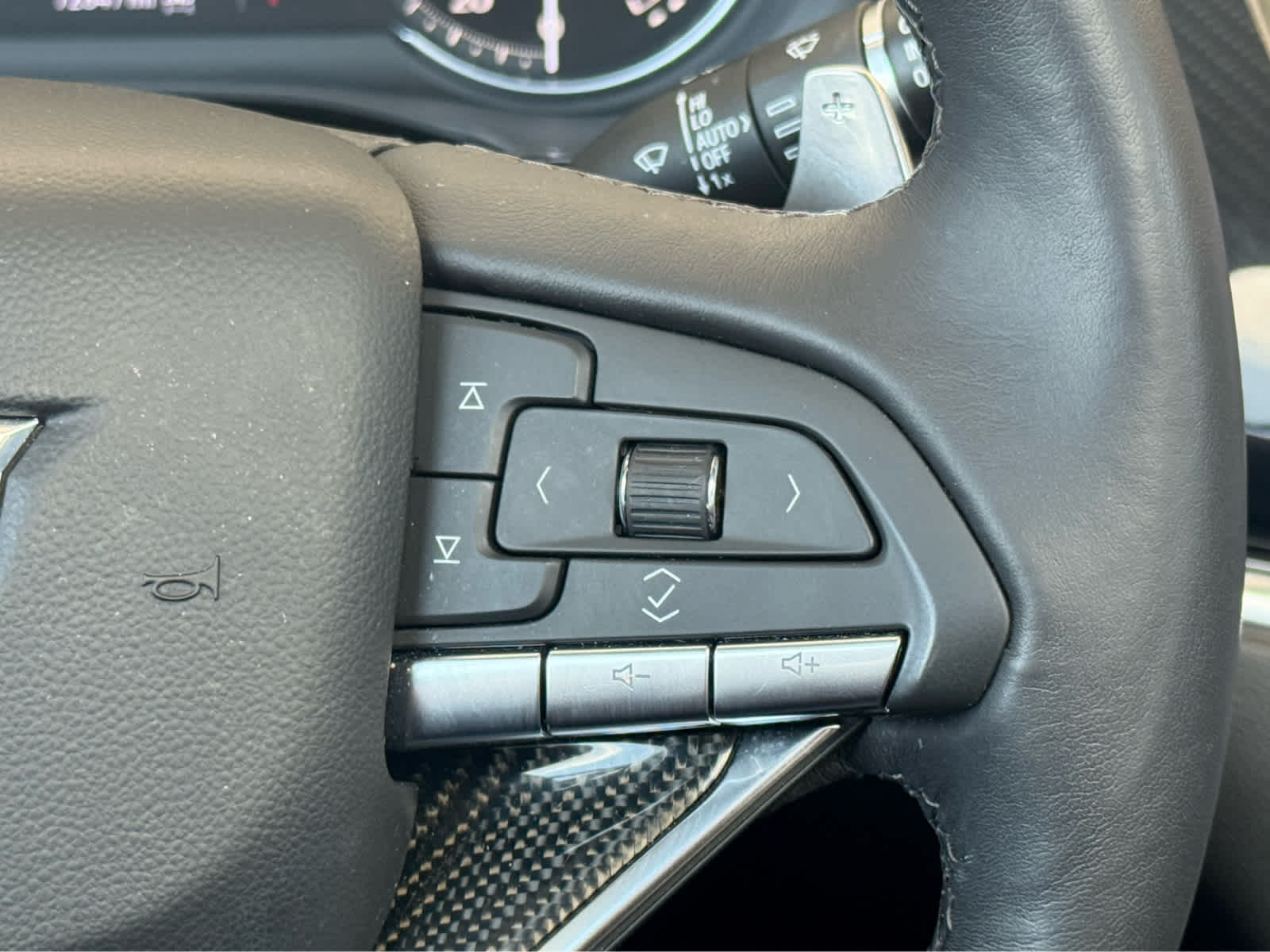 Used 2023 Argent Silver Metallic Cadillac AWD Sport image 21