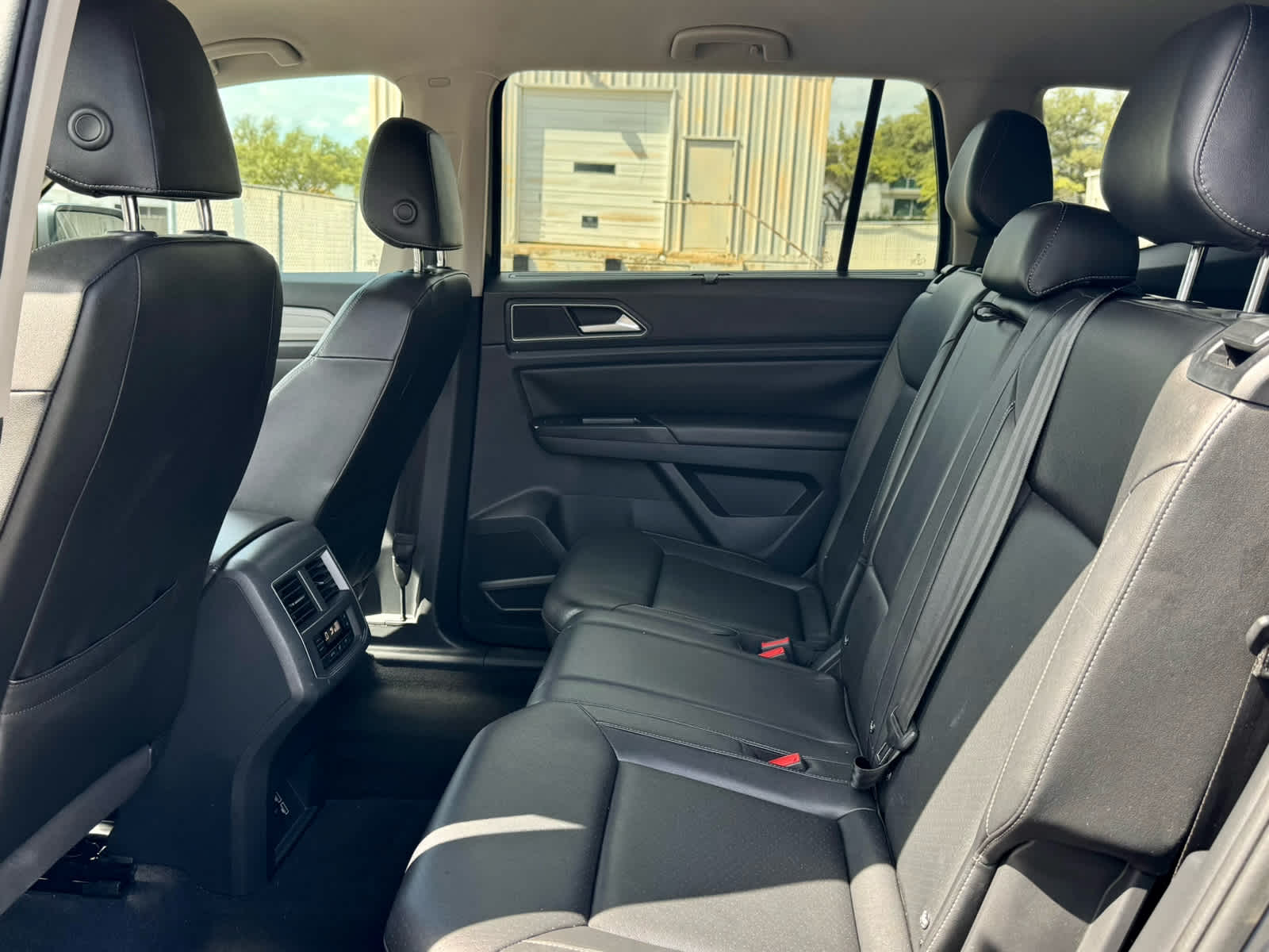Used 2019 GRAY Volkswagen 3.6L V6 SE image 13