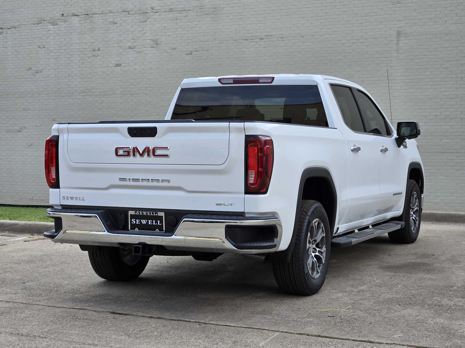 New 2026 Summit White GMC SLT image 3