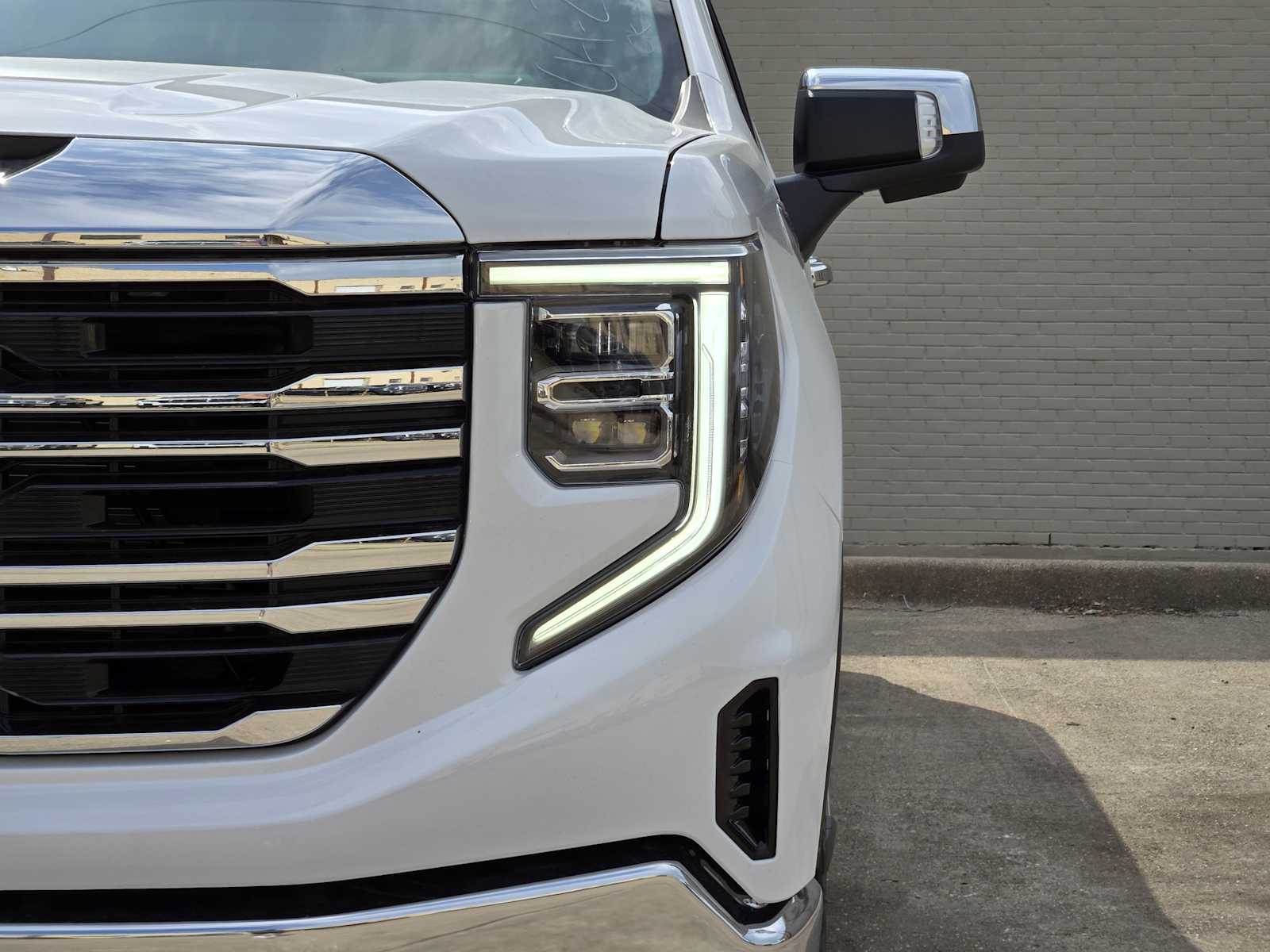 New 2026 Summit White GMC SLT image 5