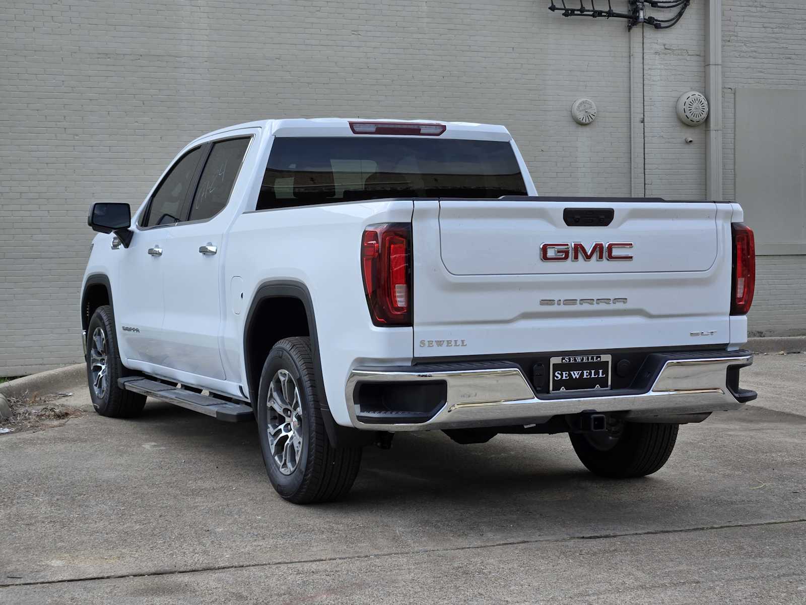 New 2026 Summit White GMC SLT image 4
