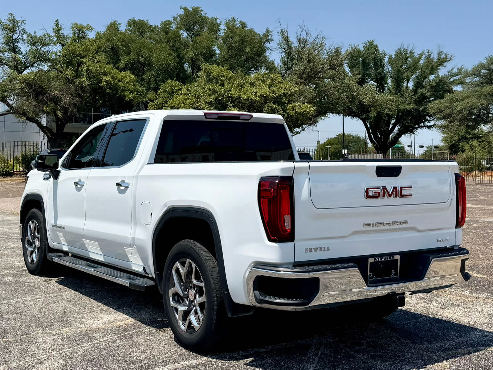 Certified Used 2024 Summit White GMC SLT image 4