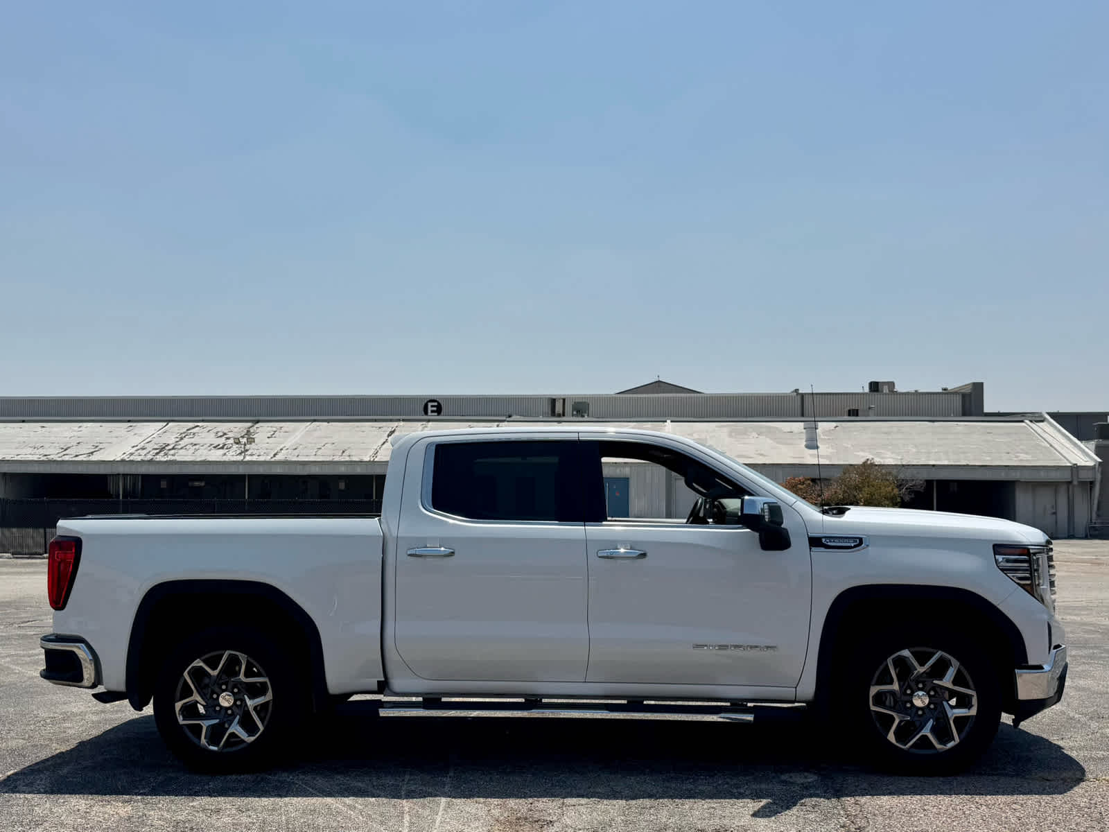 Certified Used 2024 Summit White GMC SLT image 8