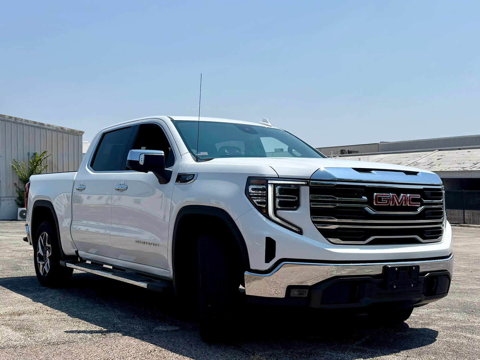 Certified Used 2024 Summit White GMC SLT image 9